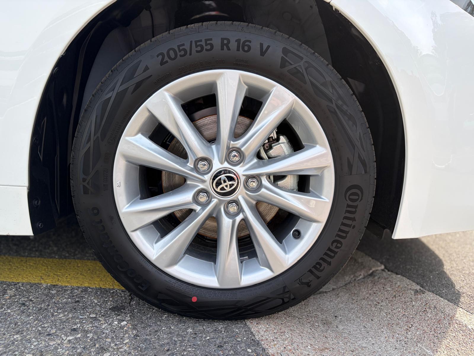 TOYOTA Corolla Touring Sports 1.8 HSD Comfort e-CVT-image-6