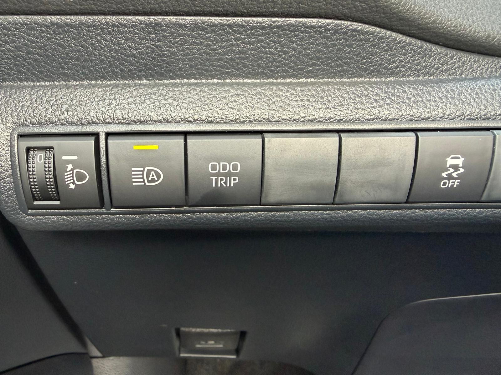 TOYOTA Corolla Touring Sports 1.8 HSD Comfort e-CVT-image-16