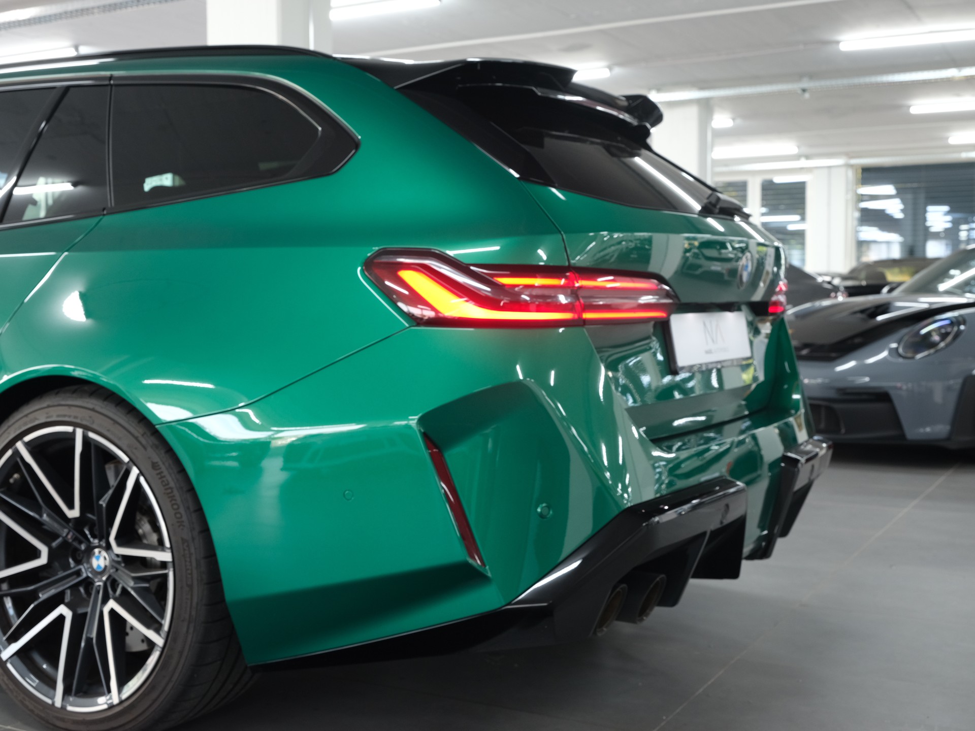 BMW M5 xDrive Touring *M-Performance* *Individual* *Werksgarantie*-image-15