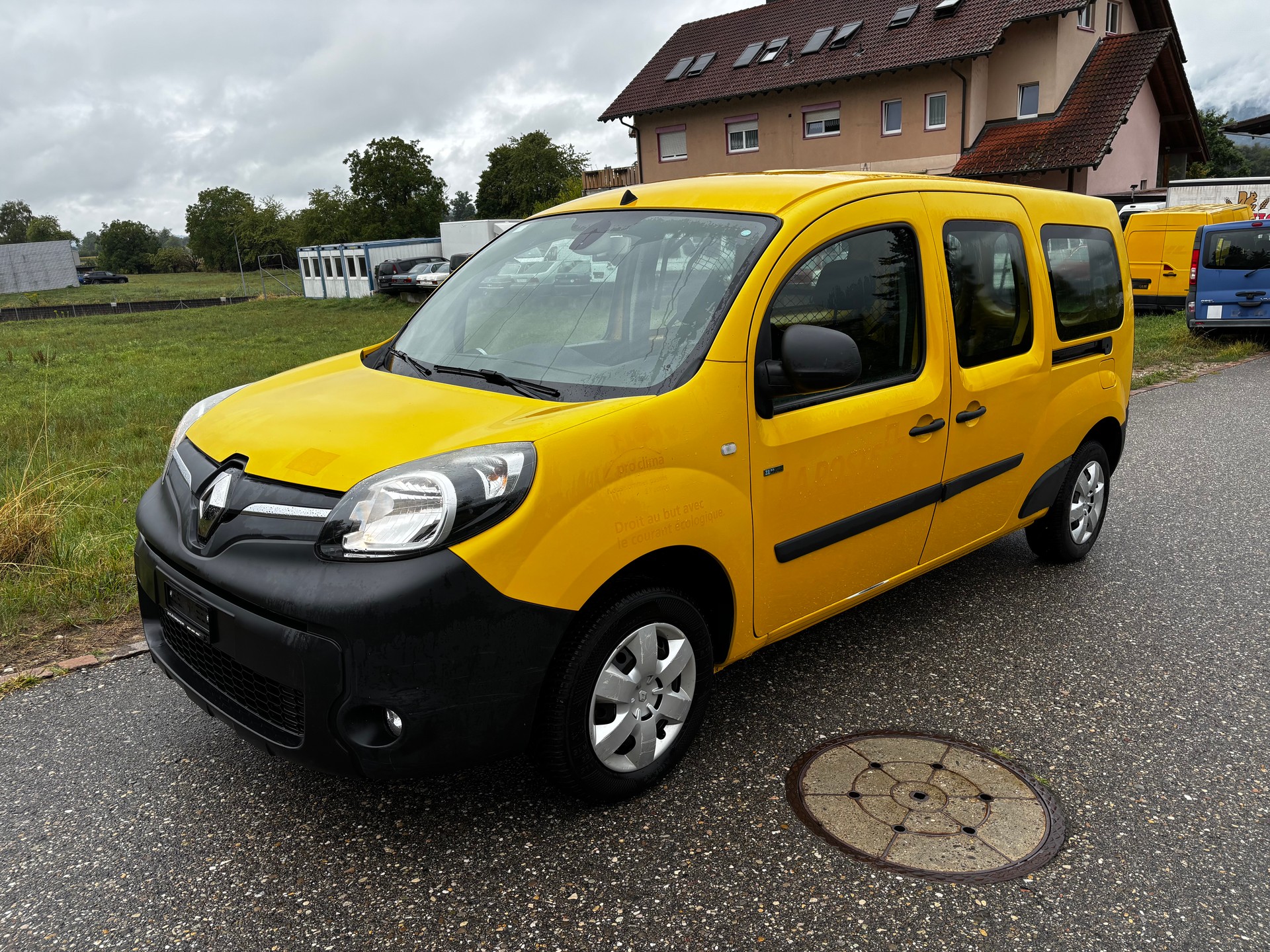 RENAULT Kangoo Maxi Z.E. 33 R60 Business 2 Pl.-image-1