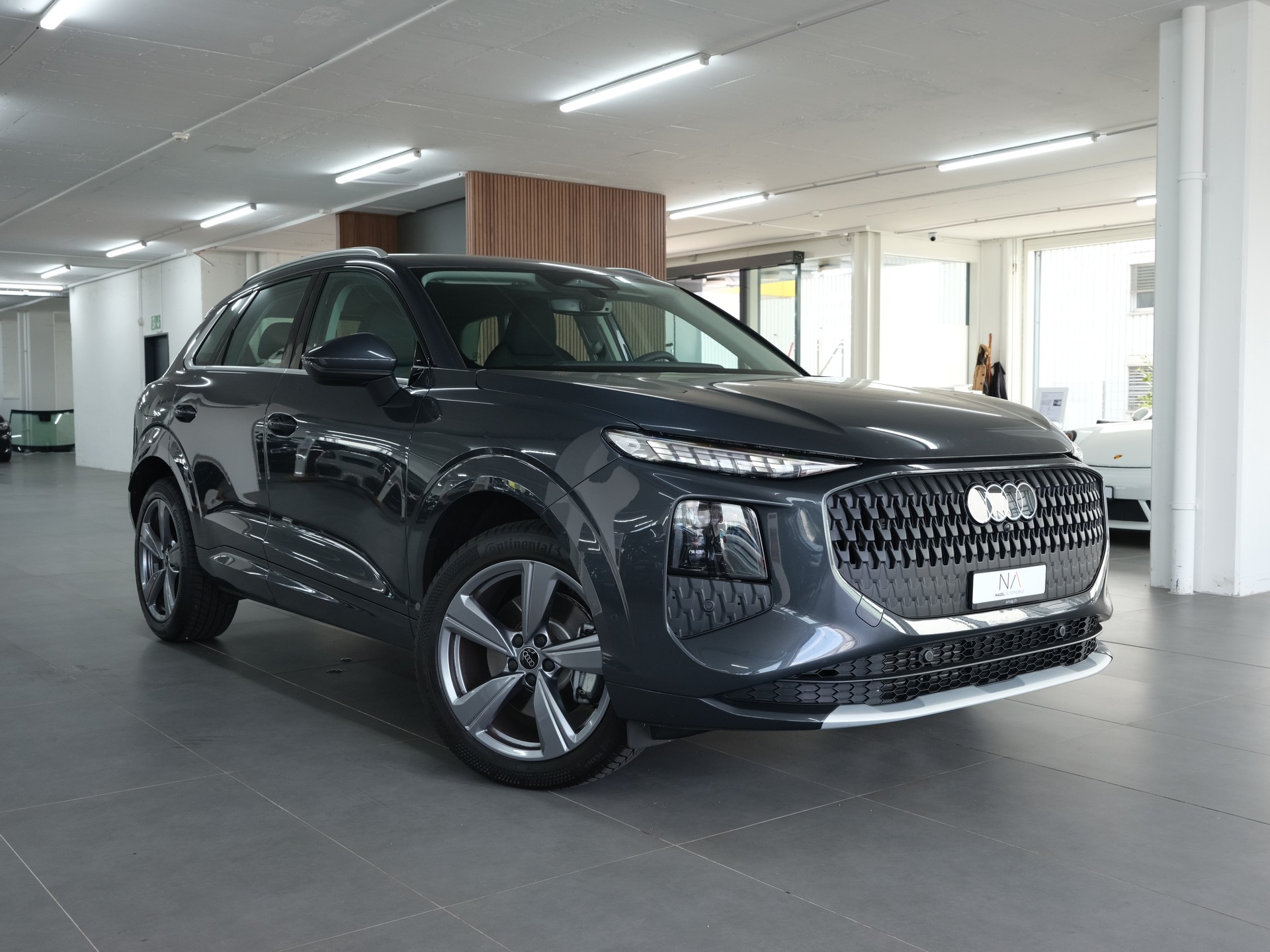 AUDI Q3 SUV TFSI quattro 150 kW S tronic *Werksgarantie* *1.Hand* *Neuwagen*-image-0