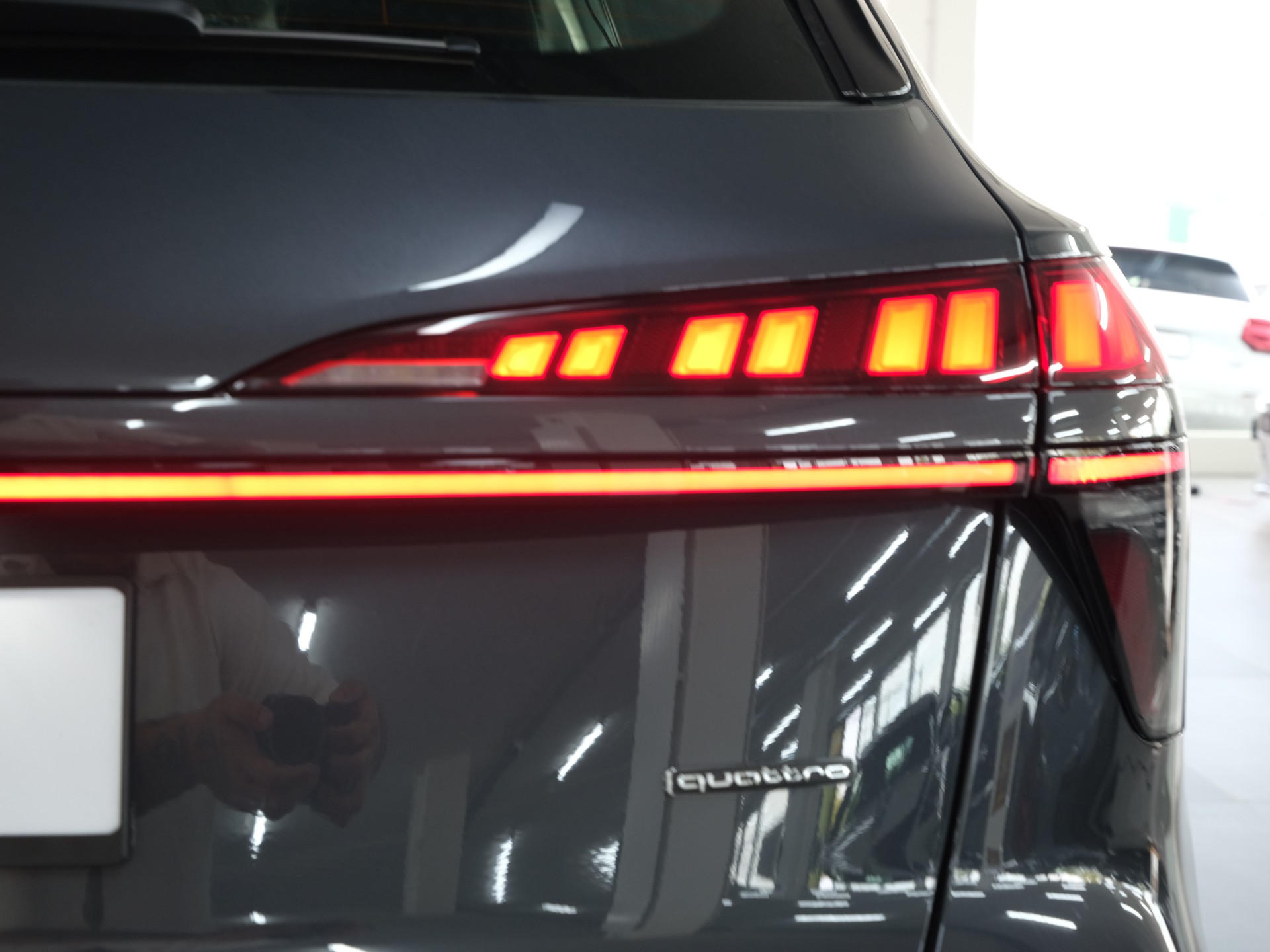 AUDI Q3 SUV TFSI quattro 150 kW S tronic *Werksgarantie* *1.Hand* *Neuwagen*-image-15
