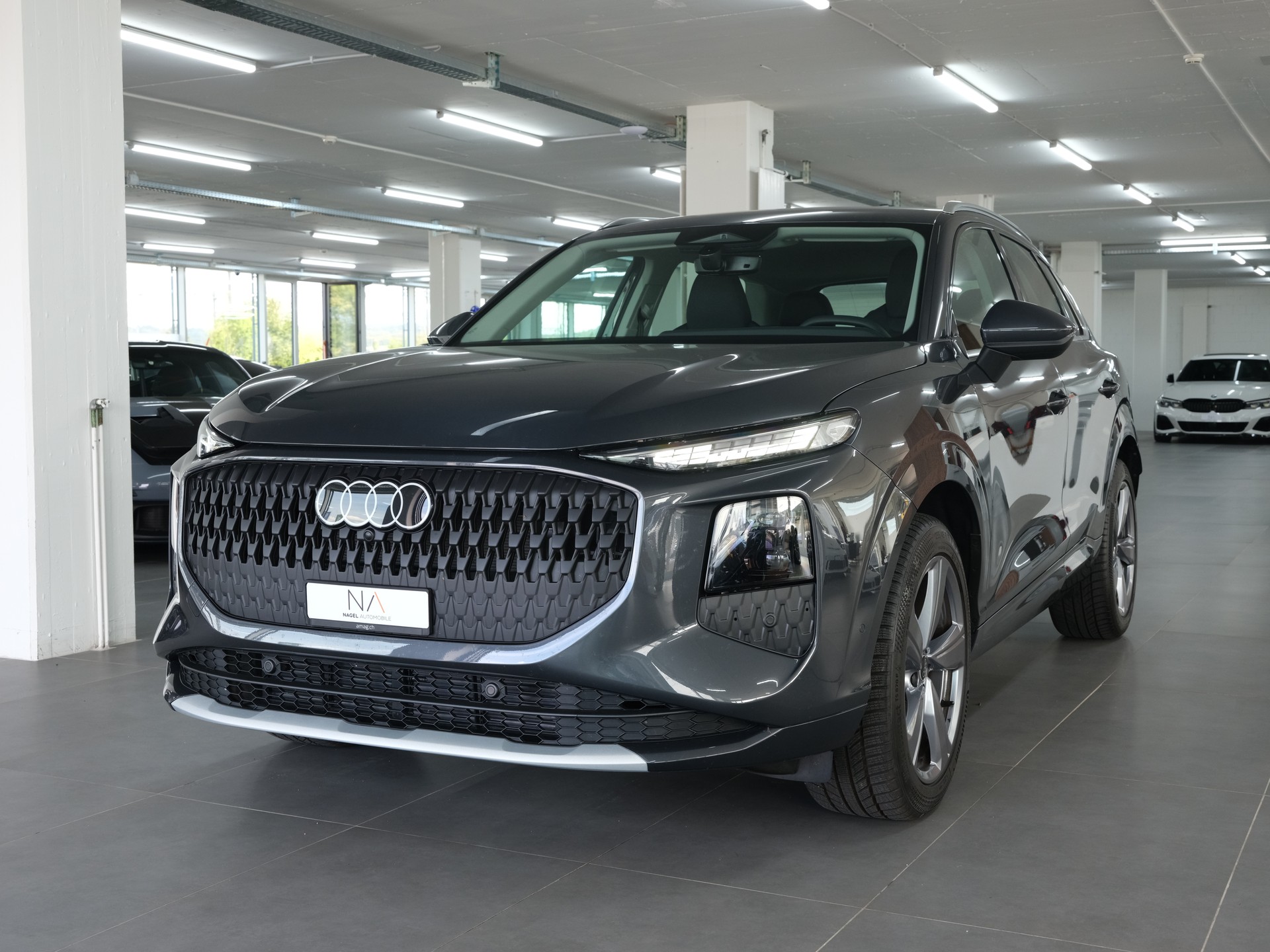 AUDI Q3 SUV TFSI quattro 150 kW S tronic *Werksgarantie* *1.Hand* *Neuwagen*-image-7