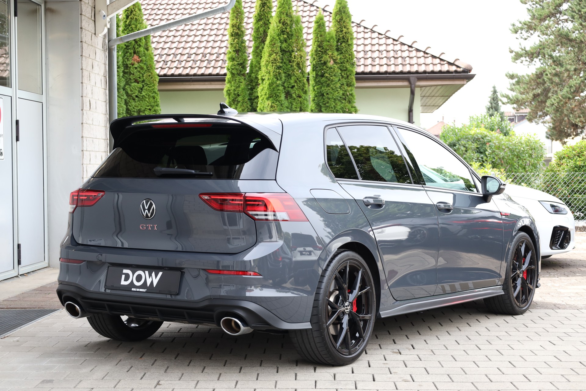 VW Golf 2.0 TSI GTI Clubsport DSG-image-4