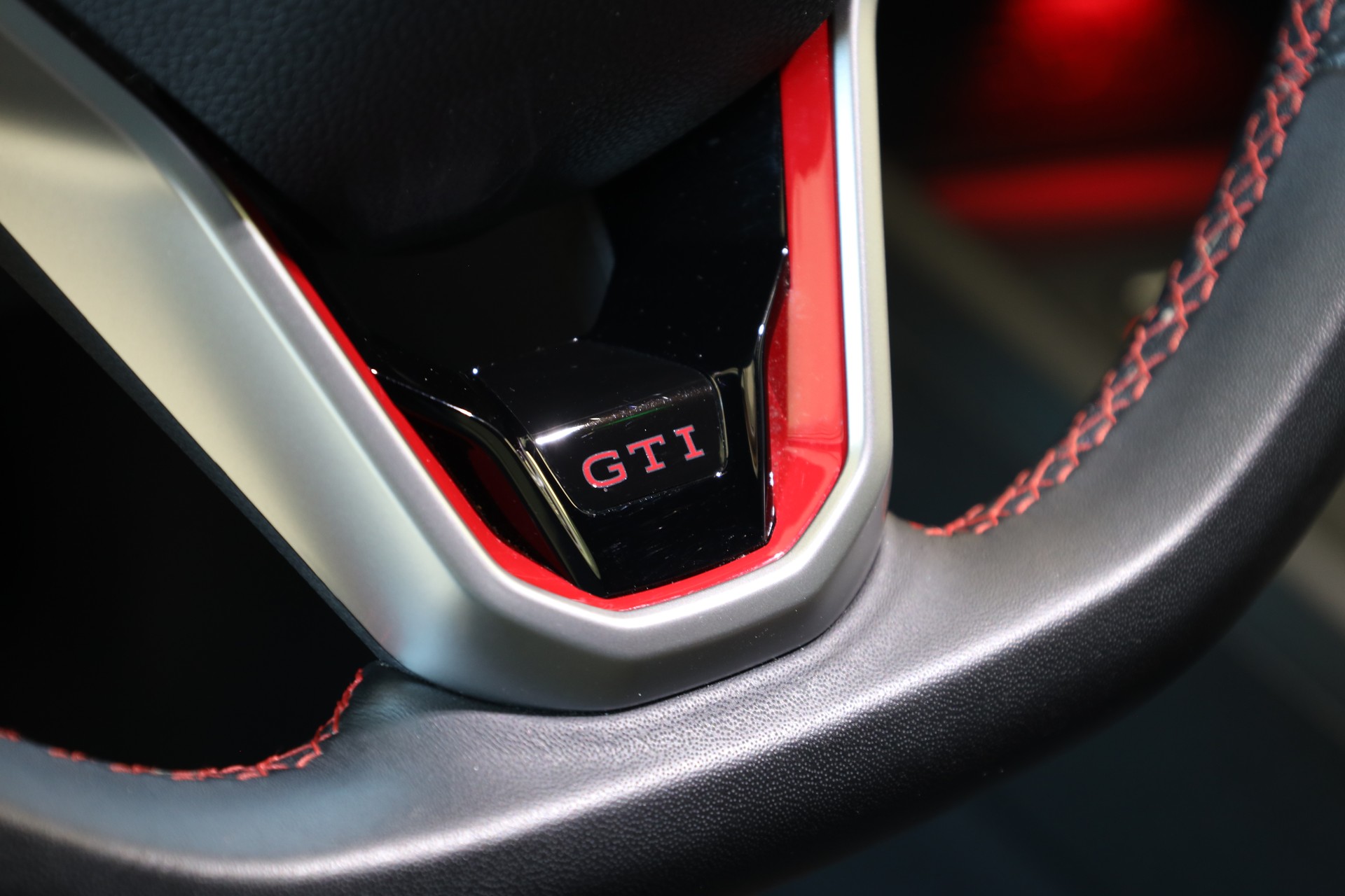 VW Golf 2.0 TSI GTI Clubsport DSG-image-15
