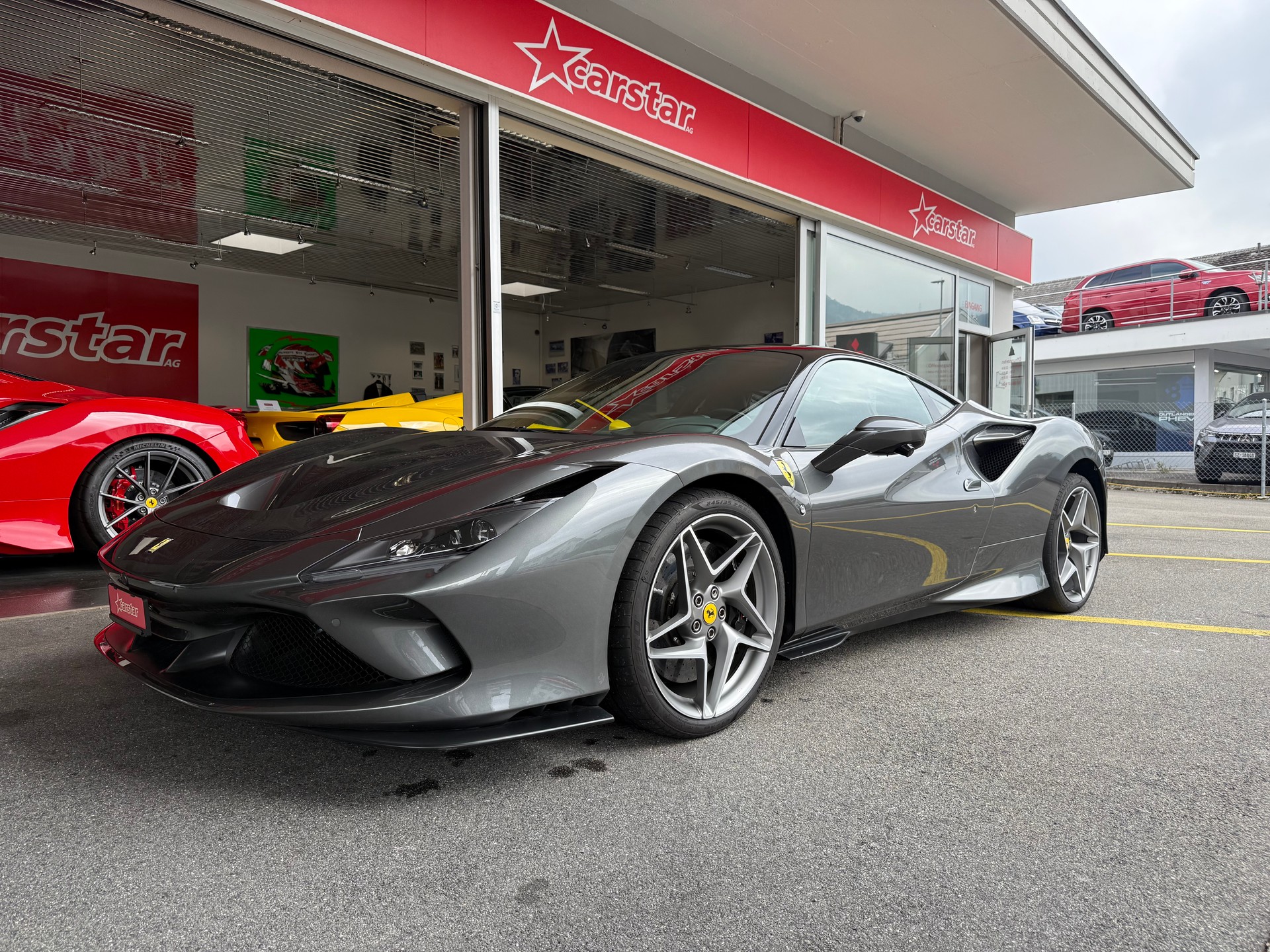 FERRARI F8 Tributo-image-1