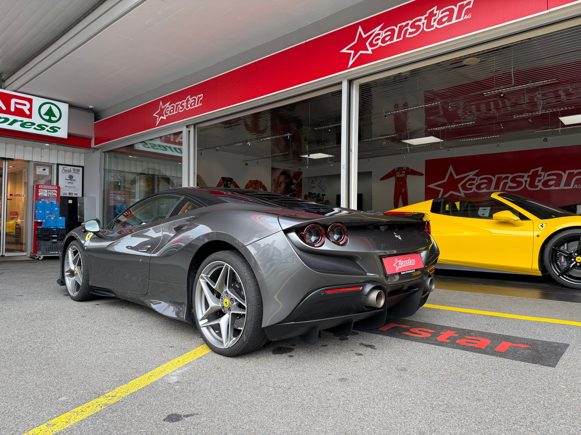 FERRARI F8 Tributo-image-3