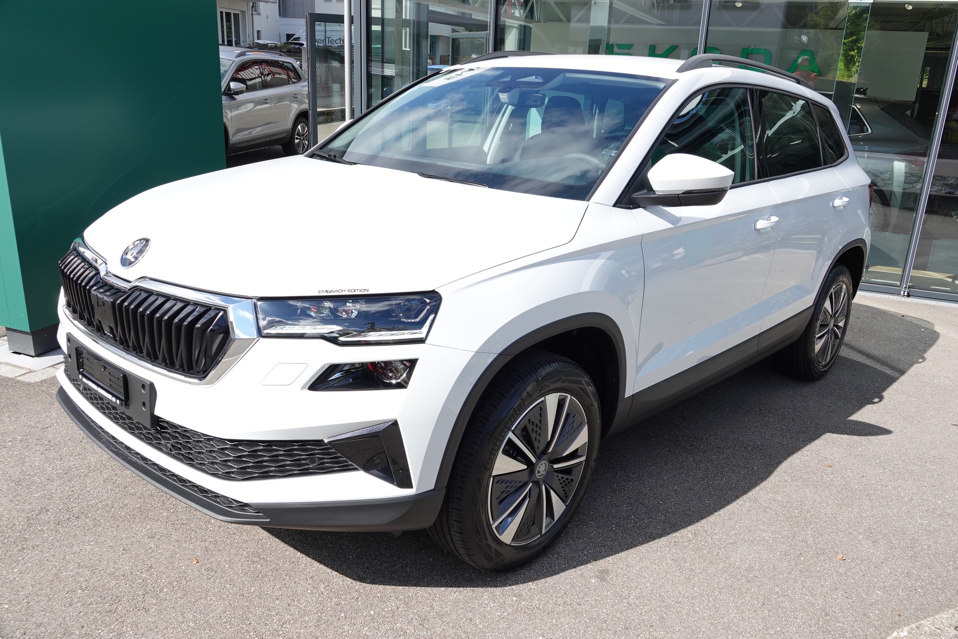 SKODA Karoq 1.5 TSI Dynamic DSG-image-2