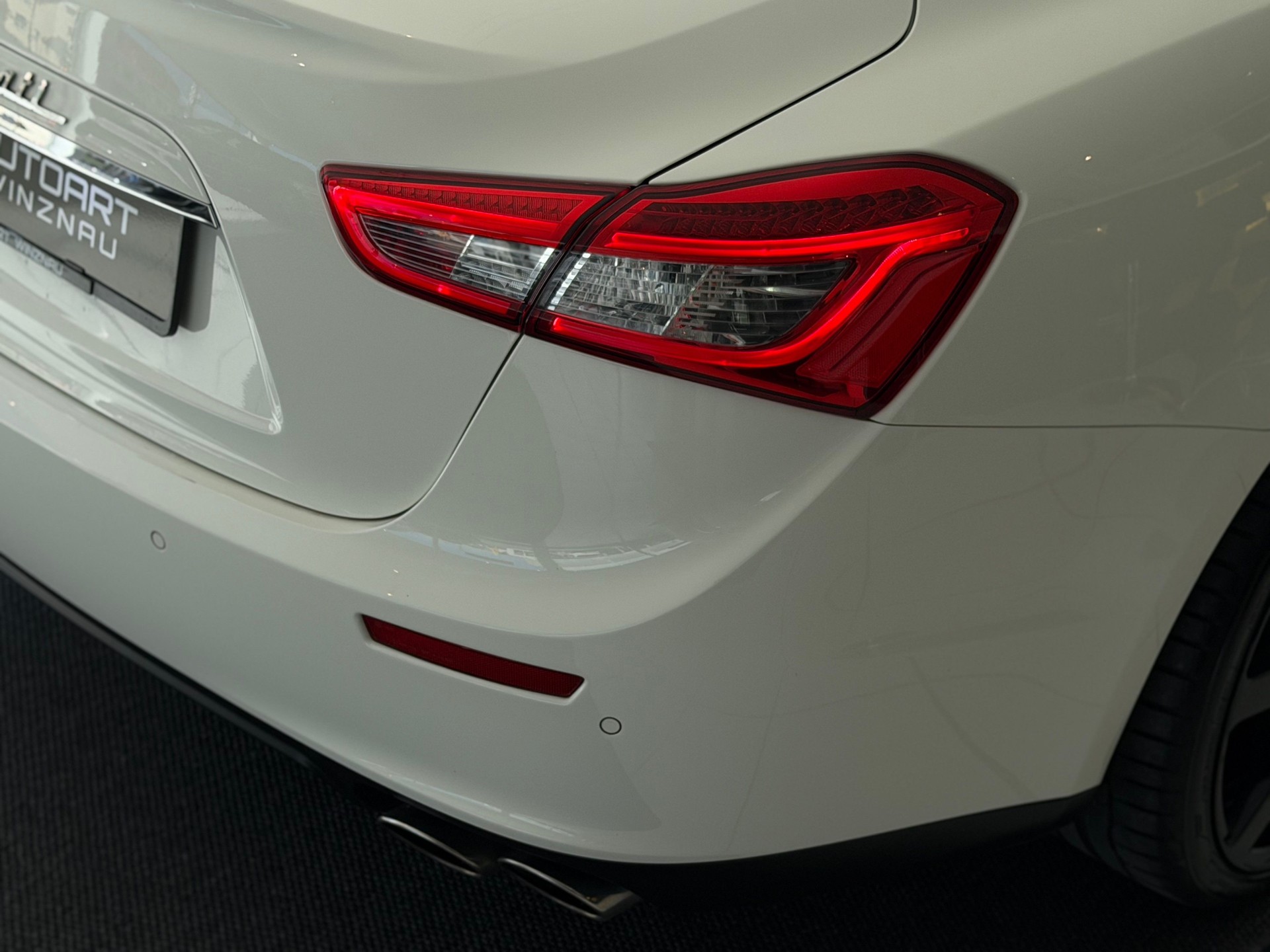 MASERATI Ghibli Sport D 3.0 V6 Automatica-image-23