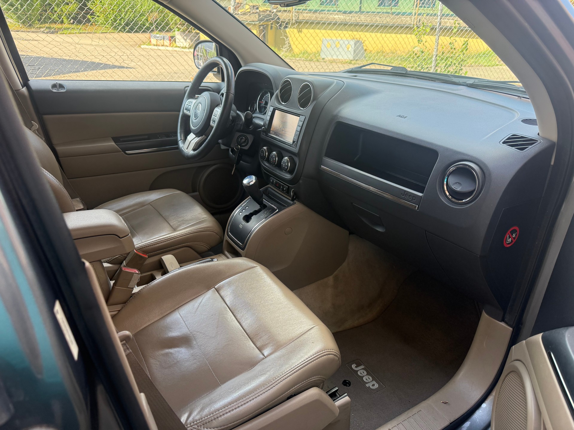JEEP Compass 2.4 Limited CVT-image-10
