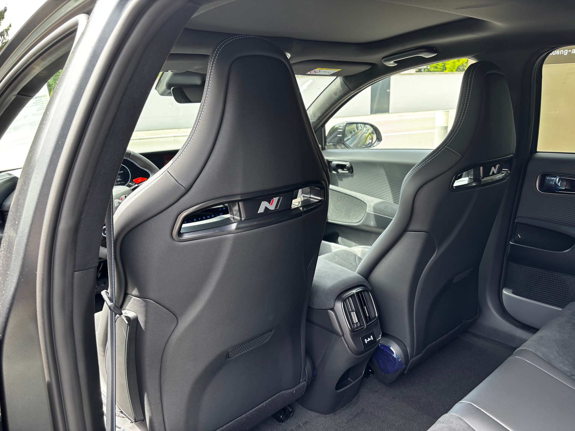 HYUNDAI Ioniq 6 84kWh N 4WD-image-17