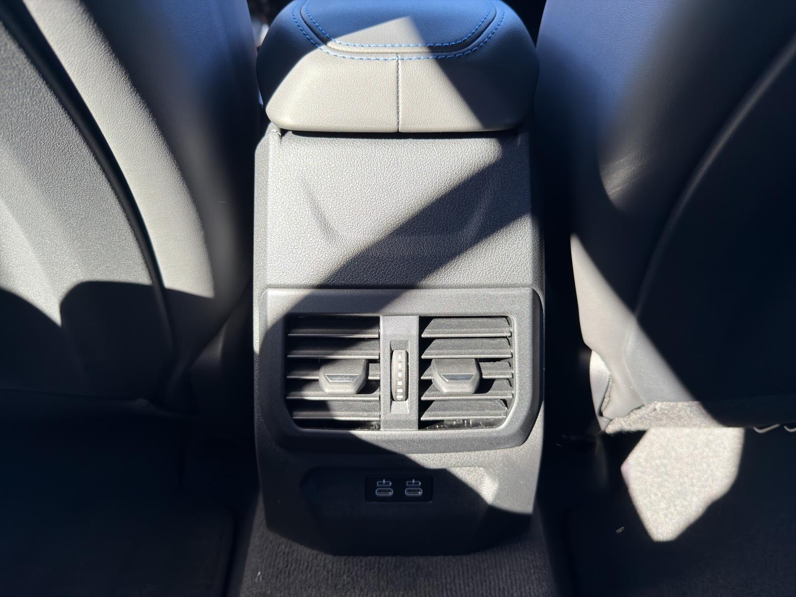BMW M135i xDrive-image-23