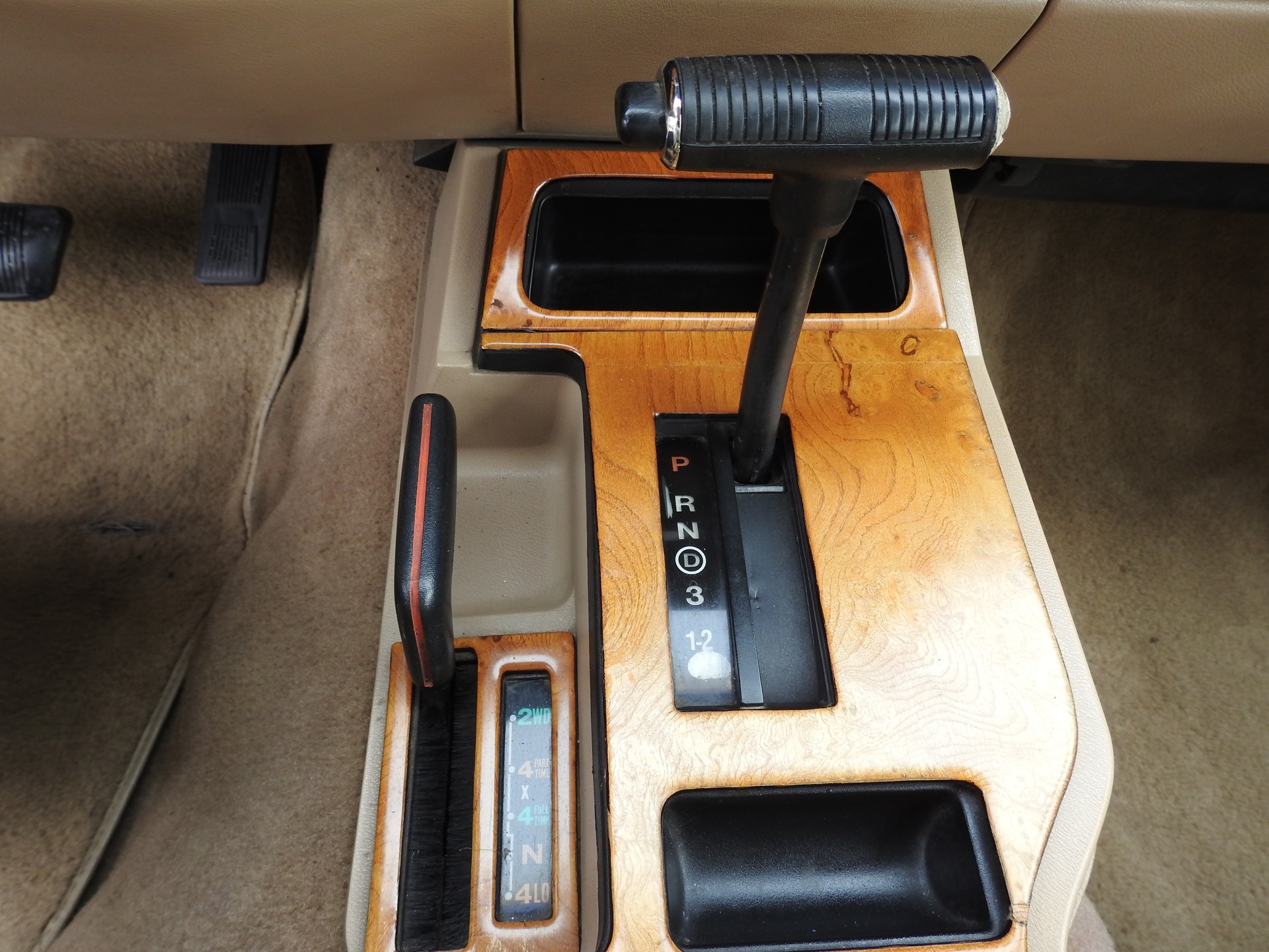JEEP Cherokee 4.0 Country Club-image-21