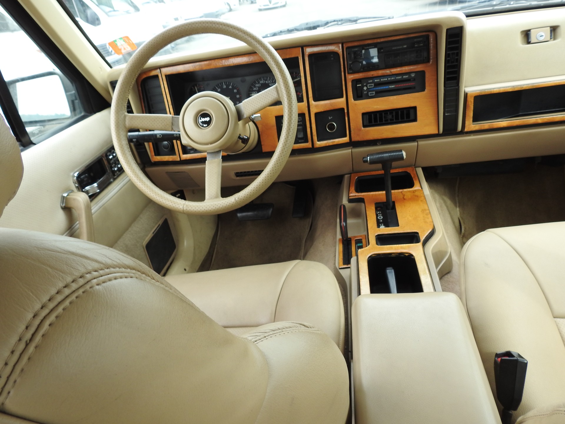 JEEP Cherokee 4.0 Country Club-image-20