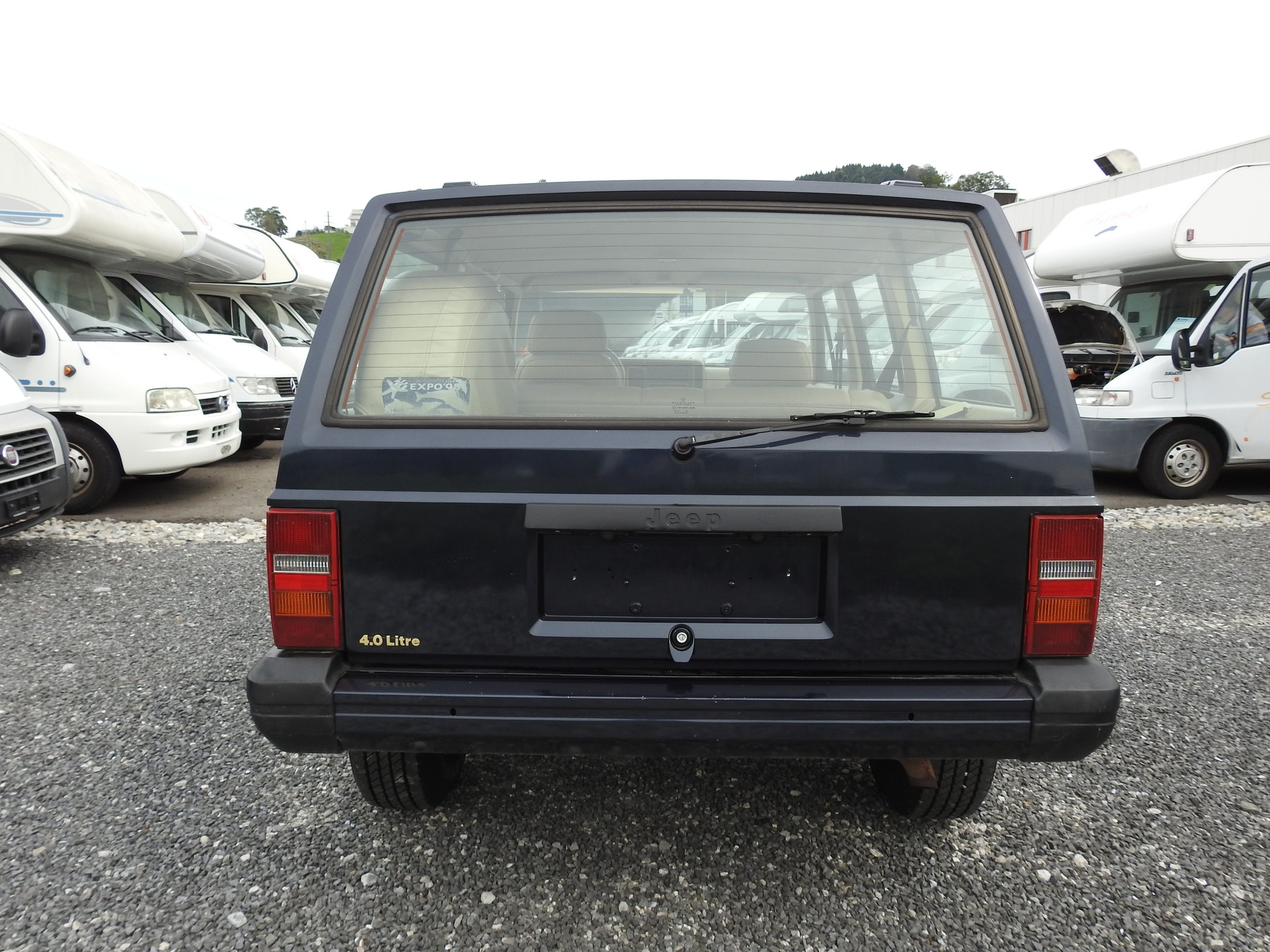 JEEP Cherokee 4.0 Country Club-image-3