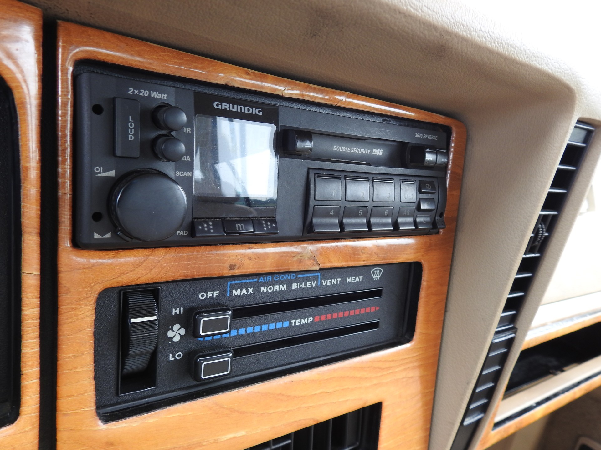 JEEP Cherokee 4.0 Country Club-image-26