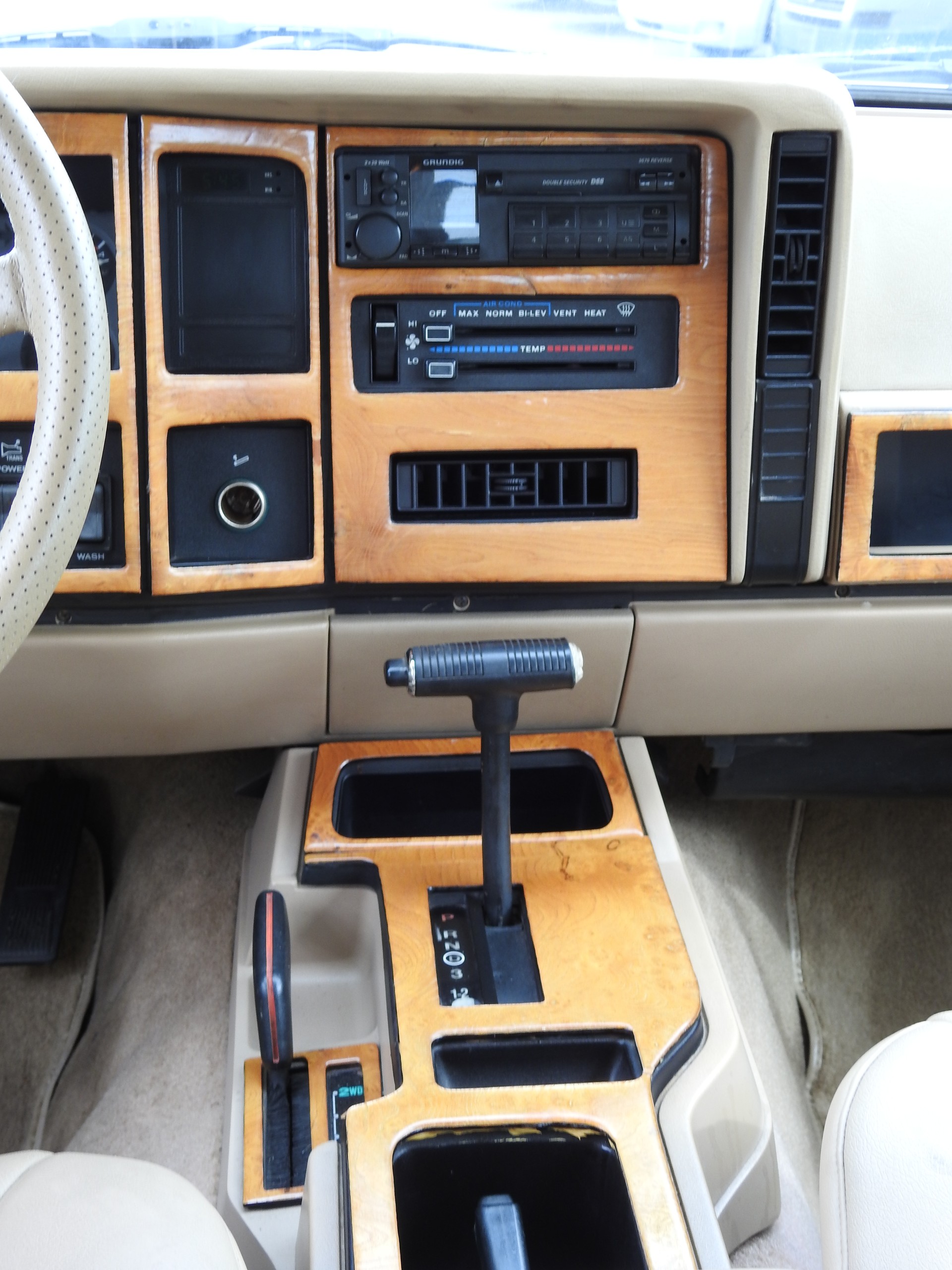 JEEP Cherokee 4.0 Country Club-image-18