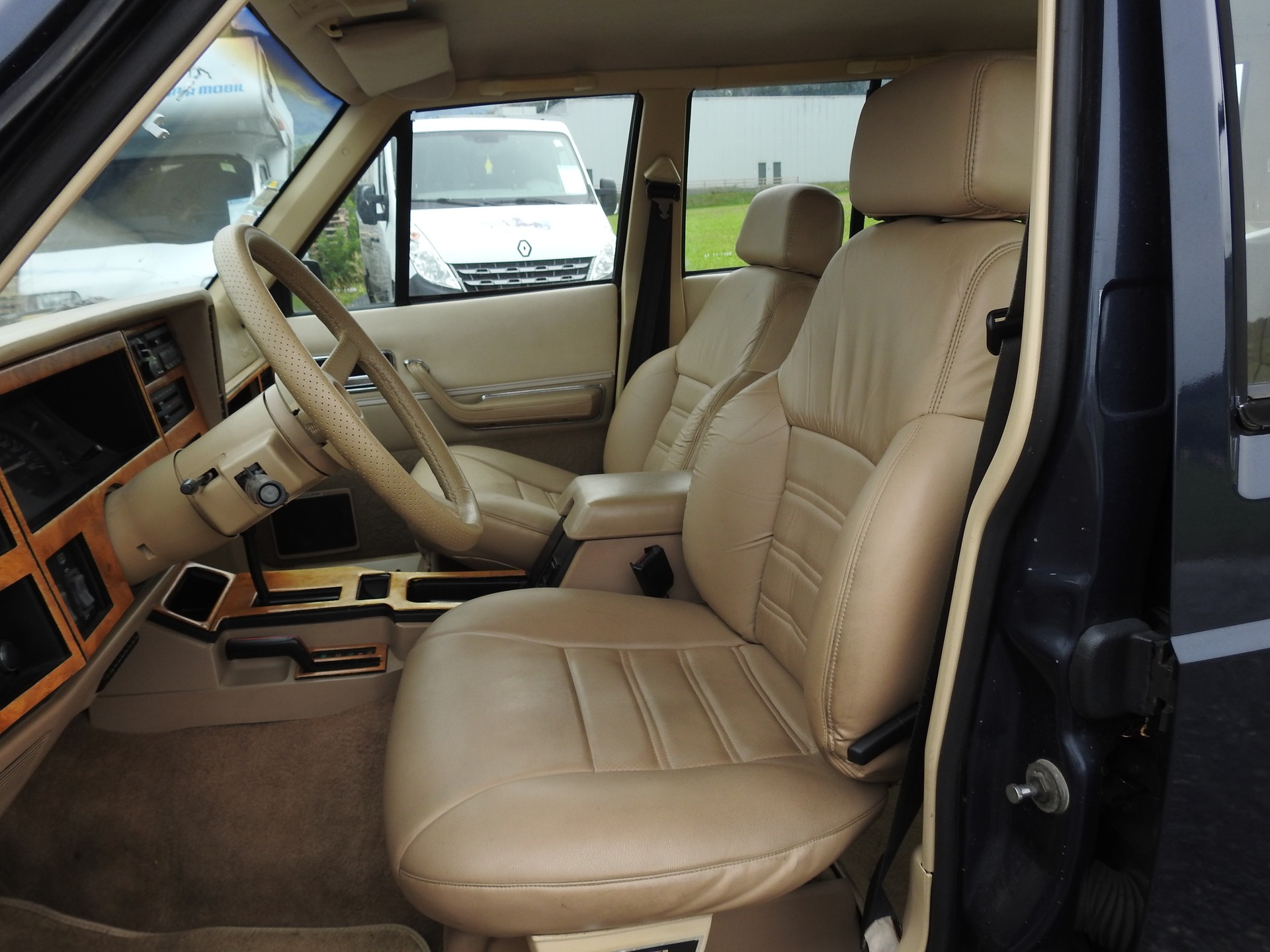 JEEP Cherokee 4.0 Country Club-image-13