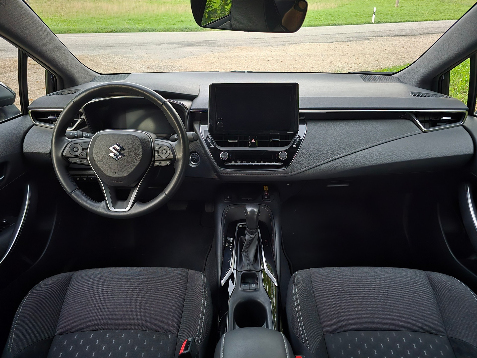 SUZUKI Swace 1.8 Hybrid Compact Top E-CVT-image-3