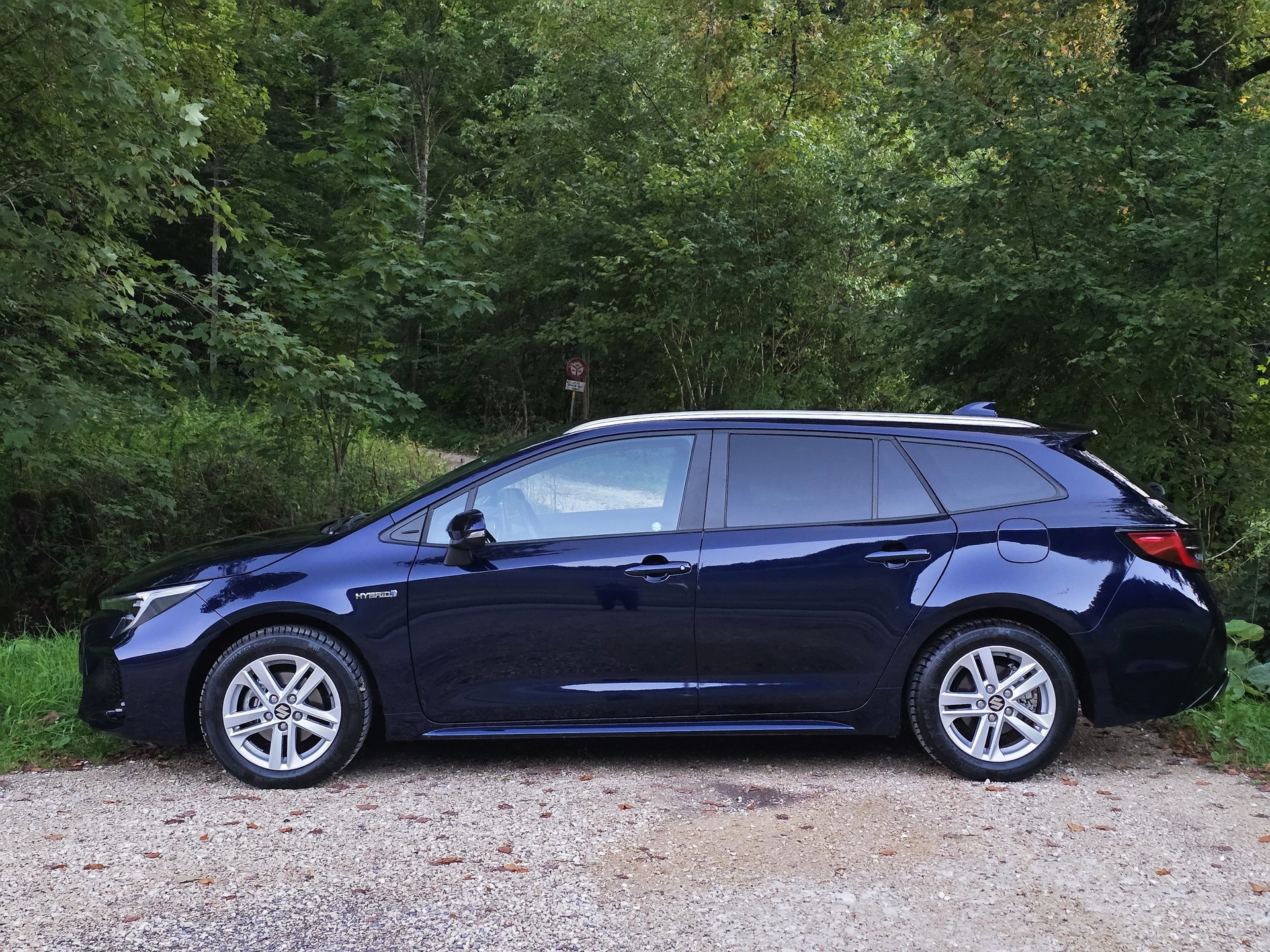 SUZUKI Swace 1.8 Hybrid Compact Top E-CVT-image-1