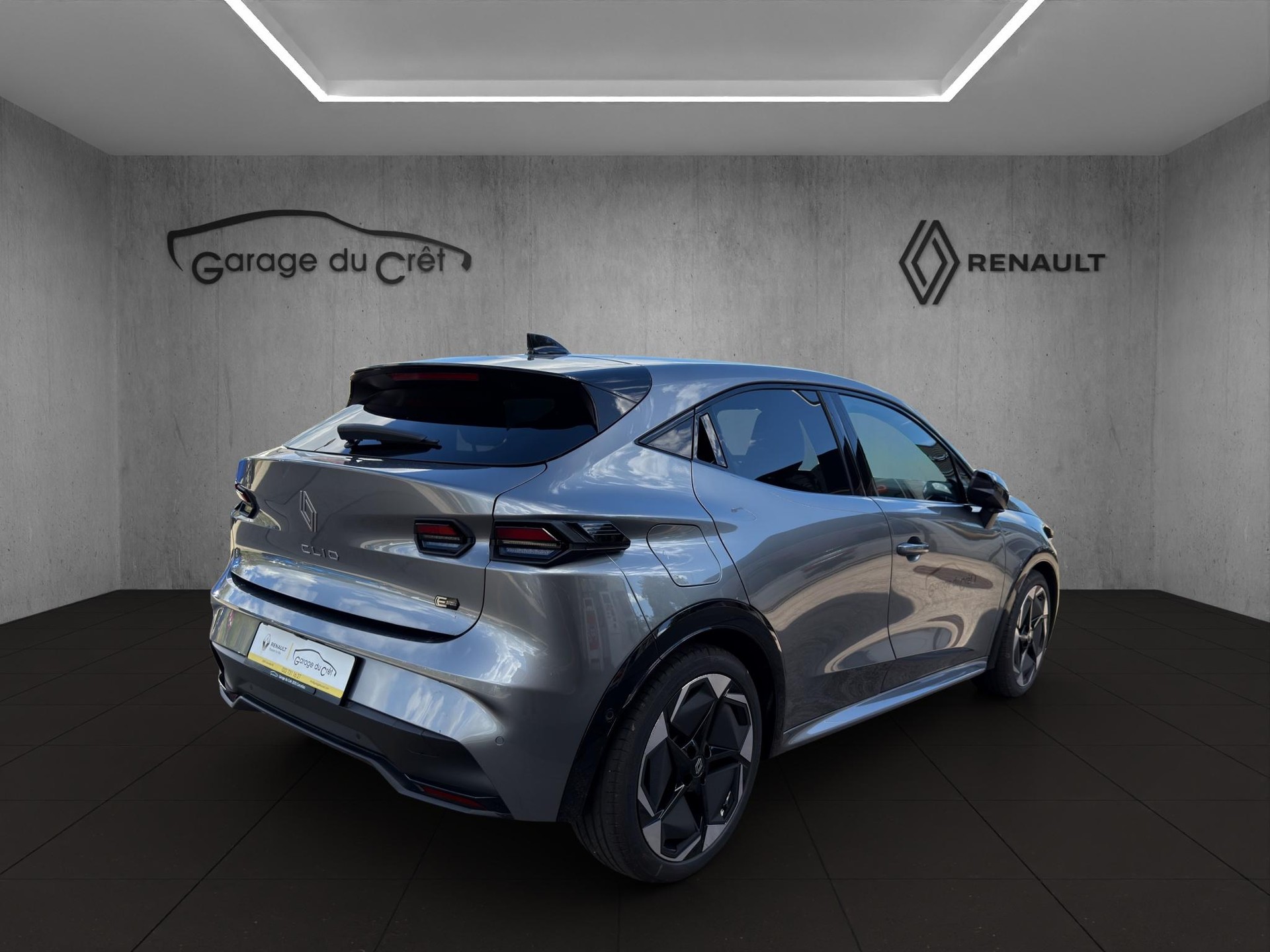RENAULT Clio 1.8 E-Tech techno-image-4