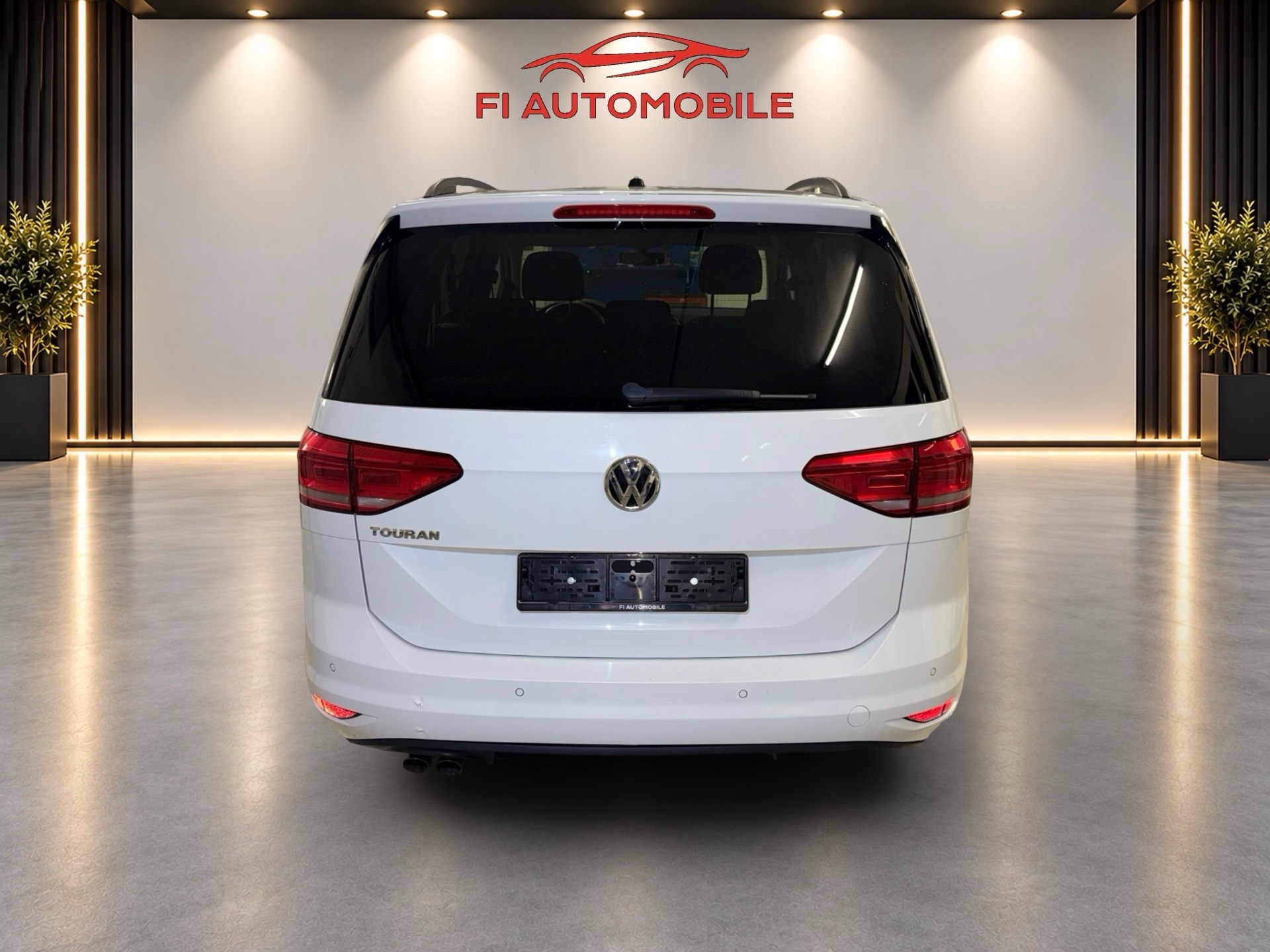 VW Touran 2.0 TDI BlueMotion Technology Highline DSG-image-2