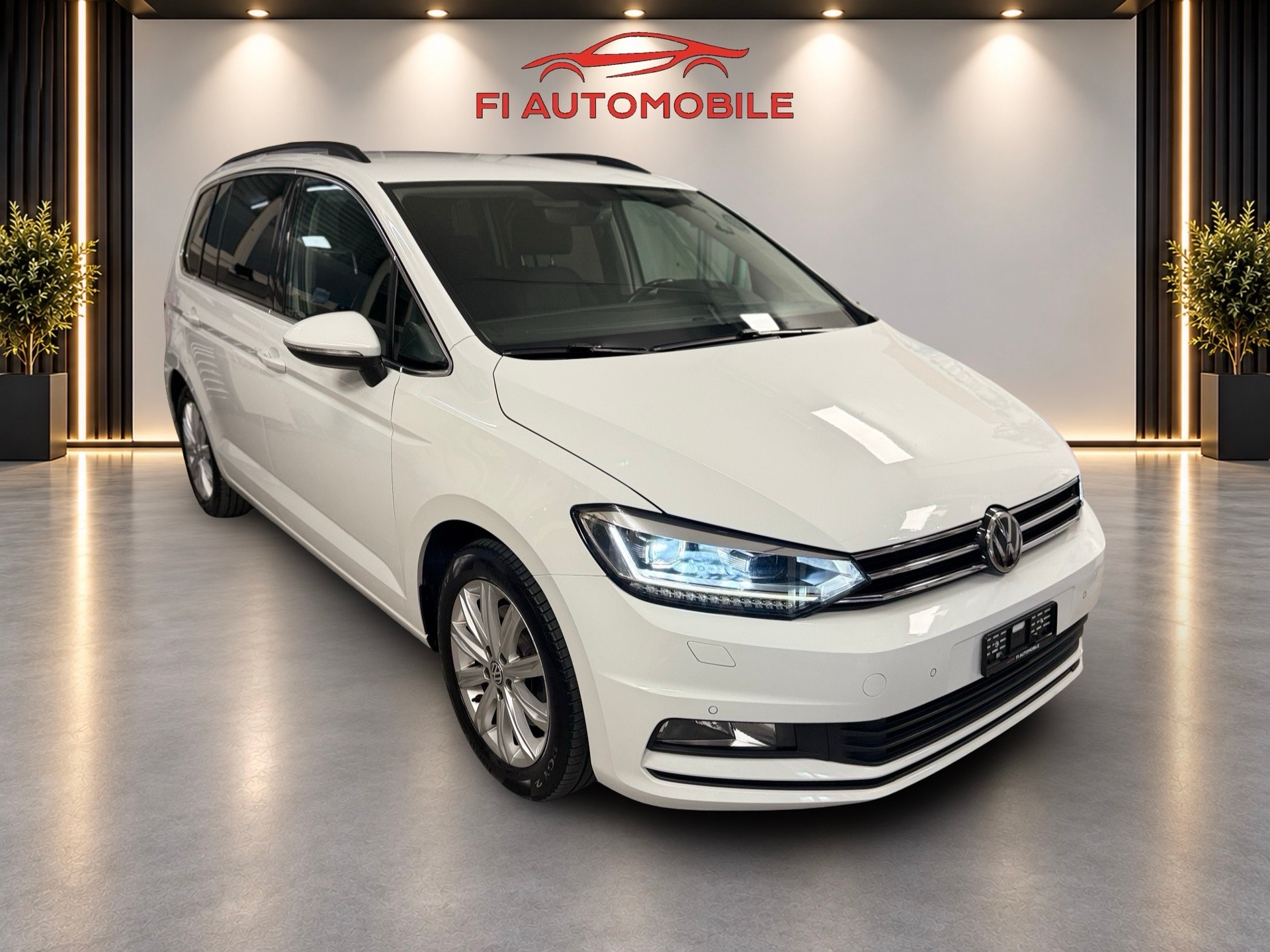 VW Touran 2.0 TDI BlueMotion Technology Highline DSG-image-4