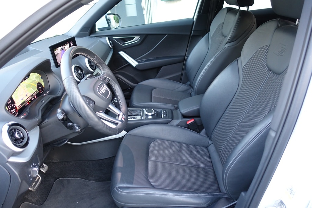 AUDI Q2 40 TFSI S line quattro S-tronic-image-6