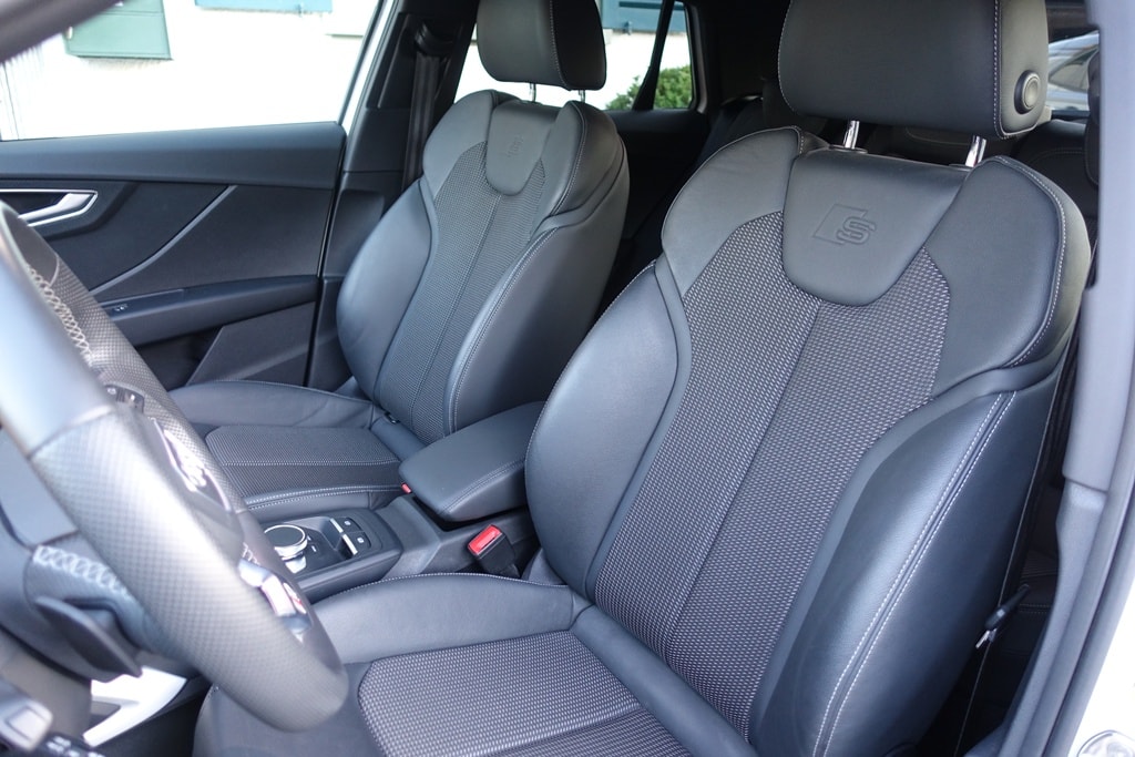 AUDI Q2 40 TFSI S line quattro S-tronic-image-7