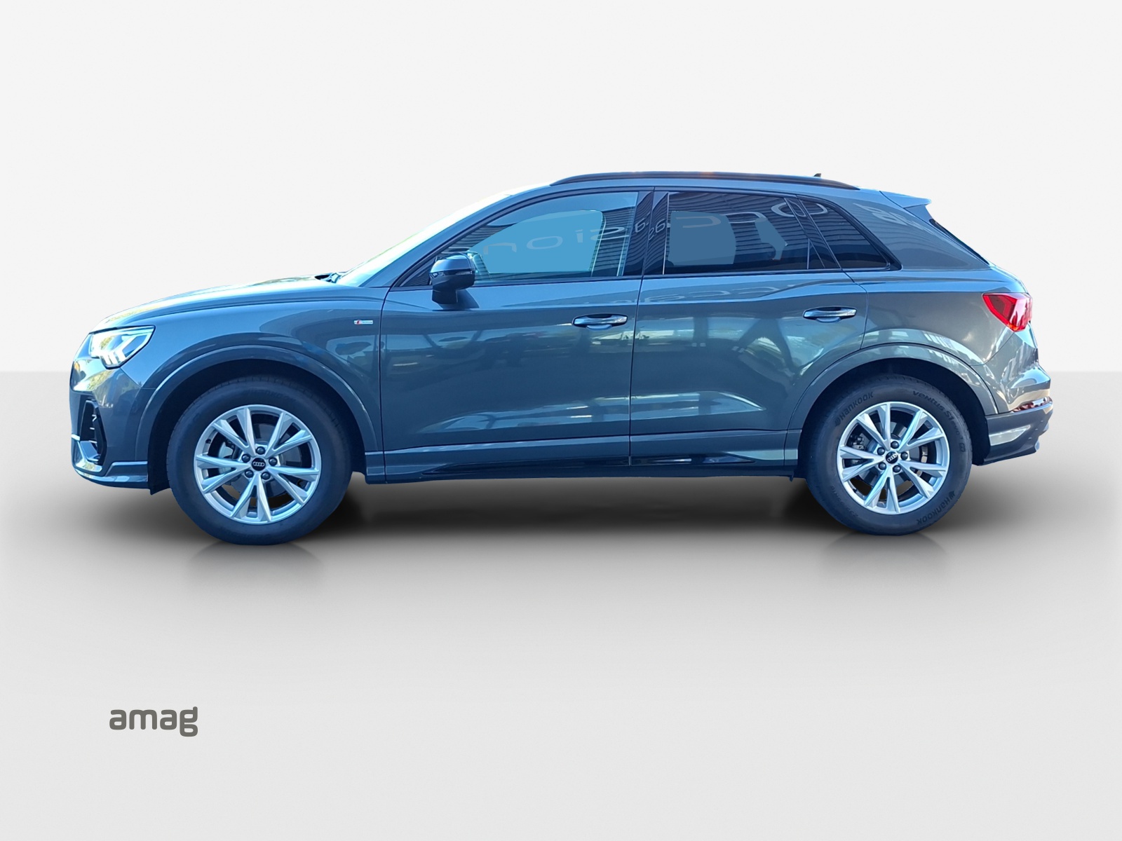 AUDI Q3 35 TFSI S line Attraction S-tronic-image-1