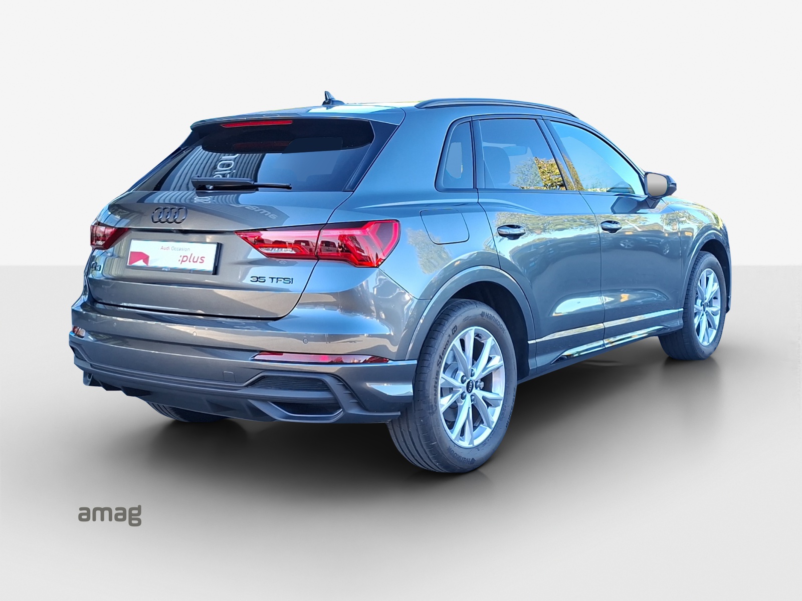 AUDI Q3 35 TFSI S line Attraction S-tronic-image-4