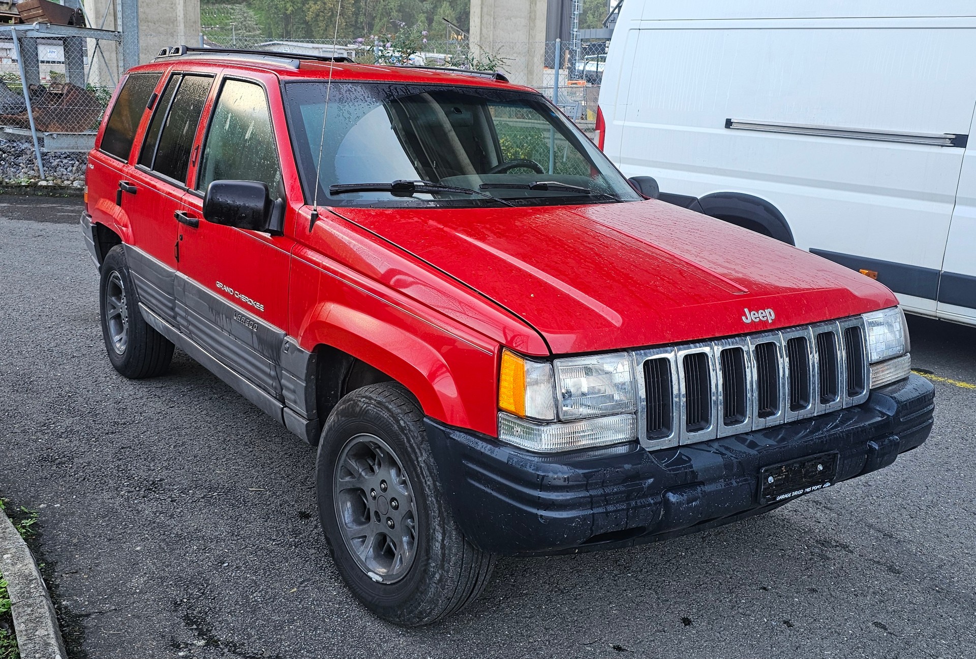 JEEP Grand Cherokee 4.0 Laredo Automatic-image-0