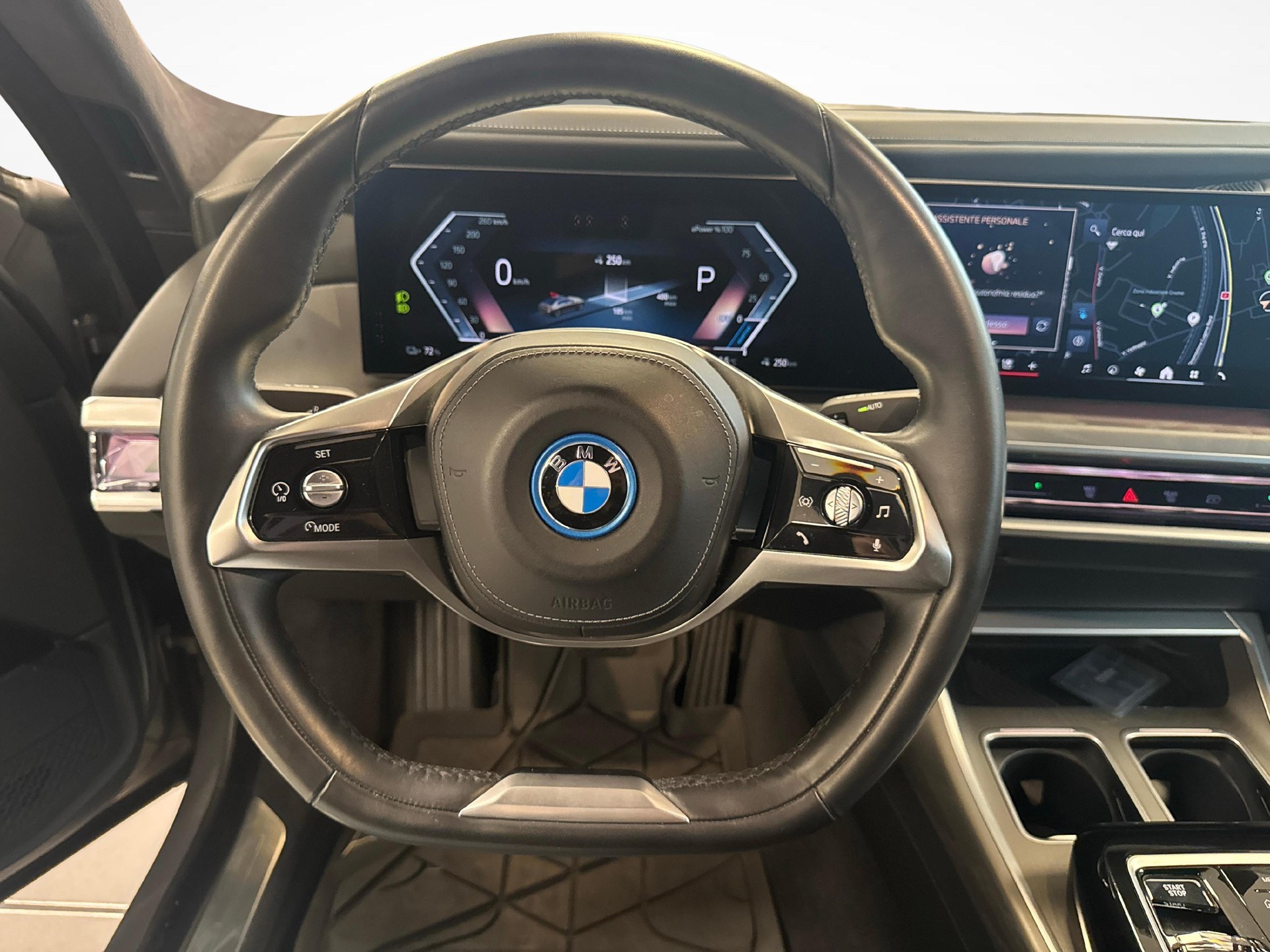 BMW i7 xDrive60-image-12