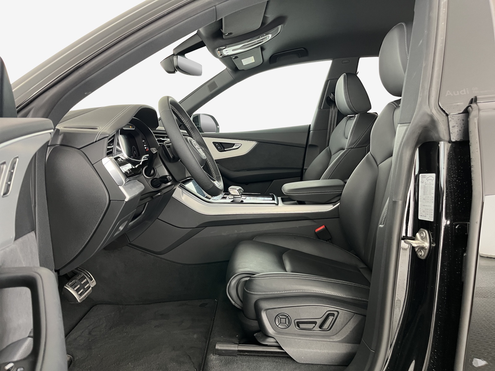 AUDI Q8 SUV TDI quattro 210 kW tiptronic-image-7