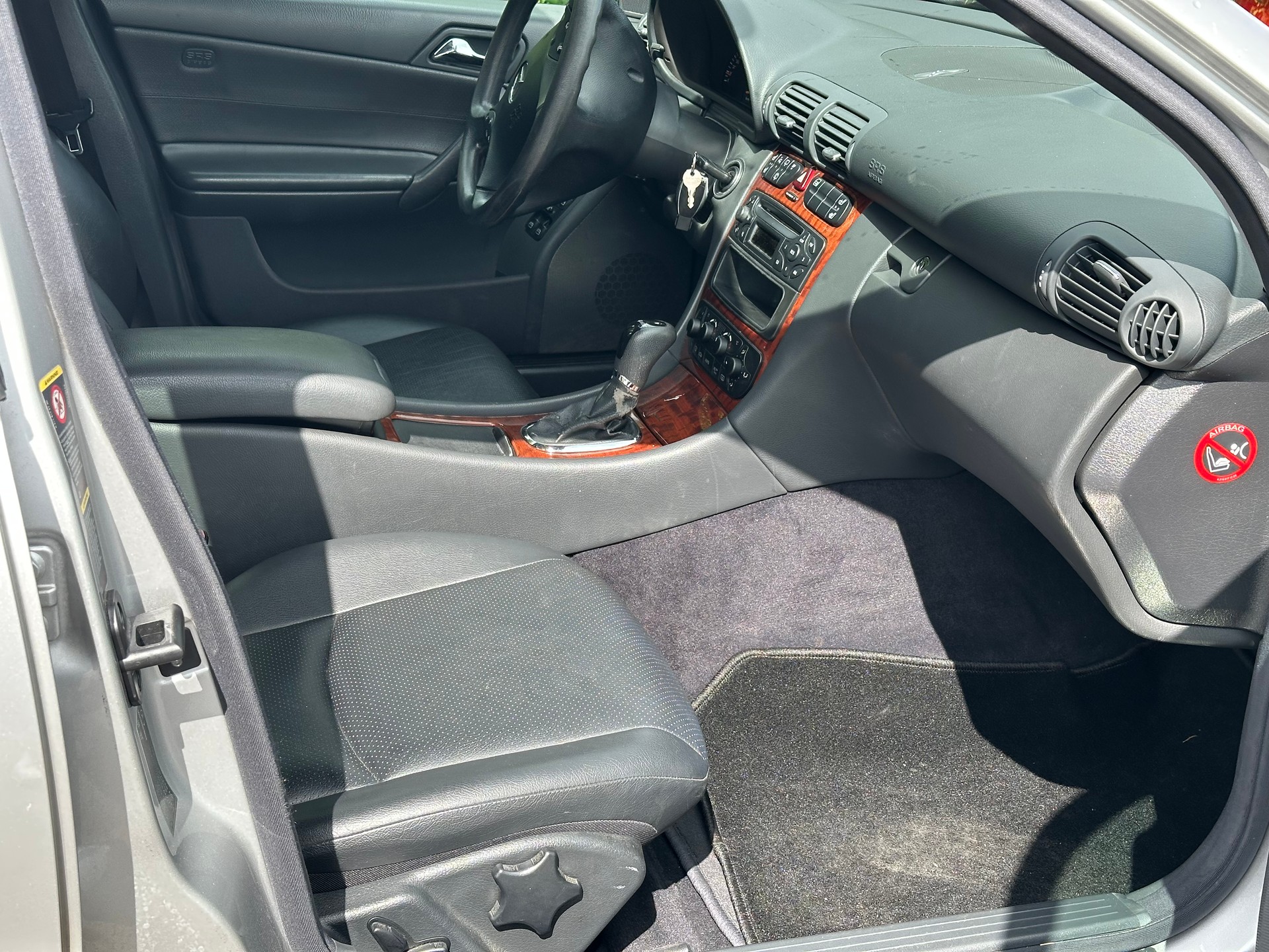 MERCEDES-BENZ C 240 Classic 4Matic Automatic-image-9