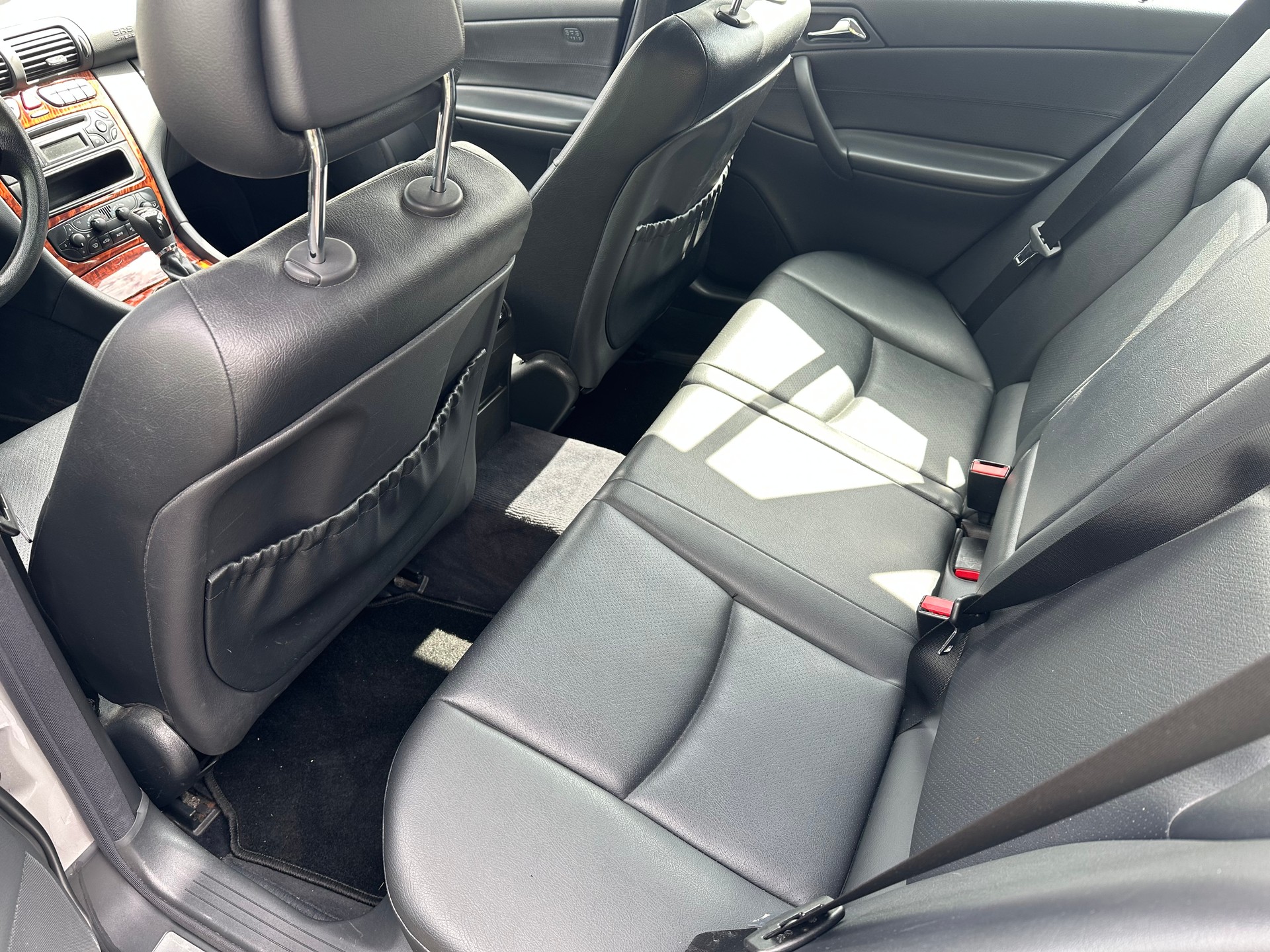 MERCEDES-BENZ C 240 Classic 4Matic Automatic-image-12