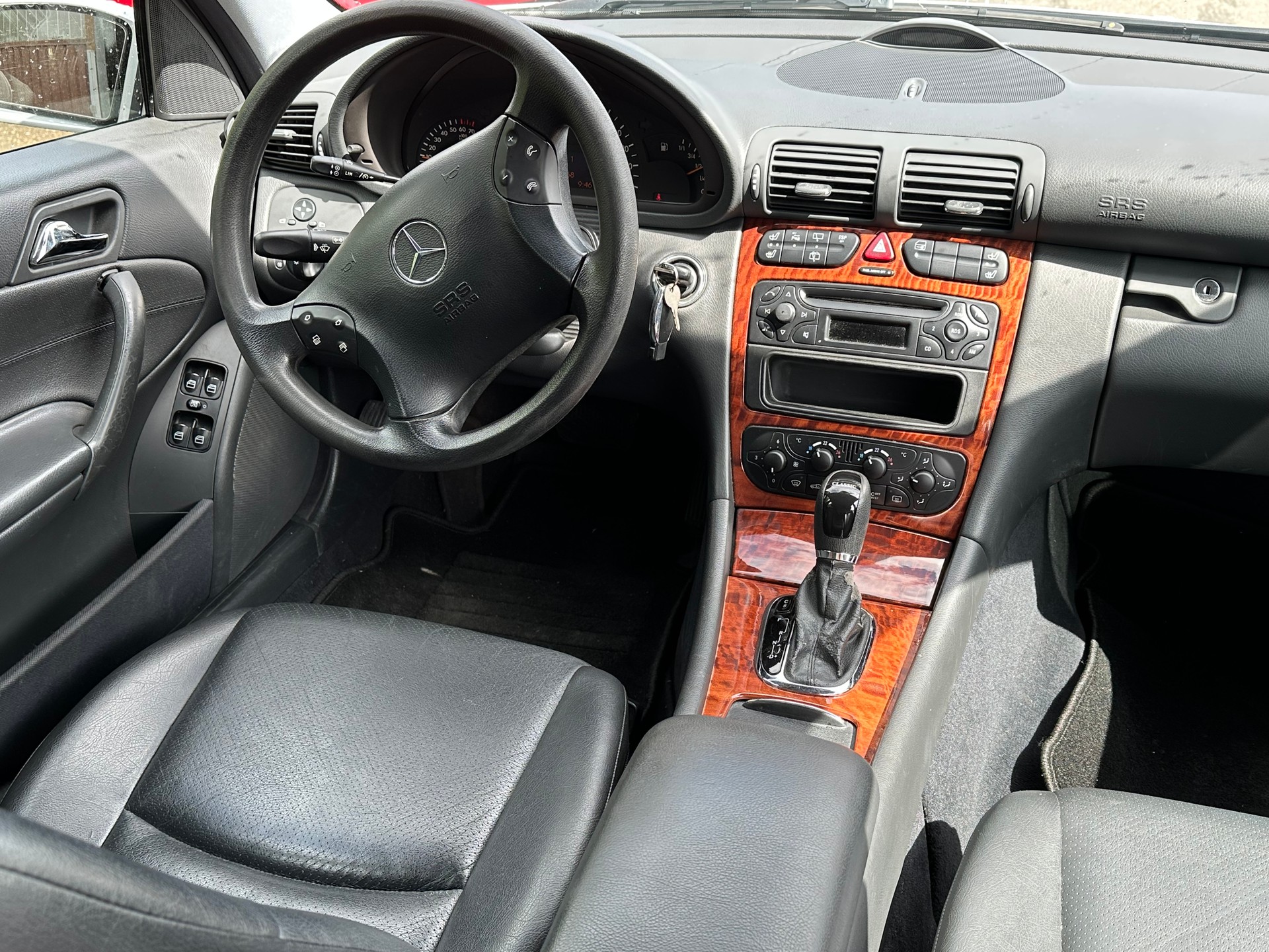 MERCEDES-BENZ C 240 Classic 4Matic Automatic-image-13