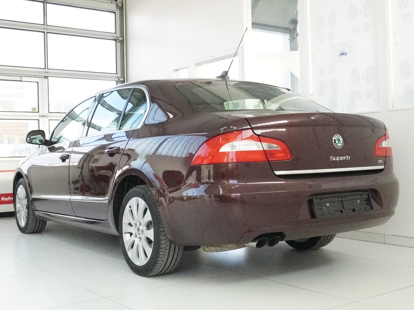 SKODA Superb 1.8 TSI Elegance DSG-image-1
