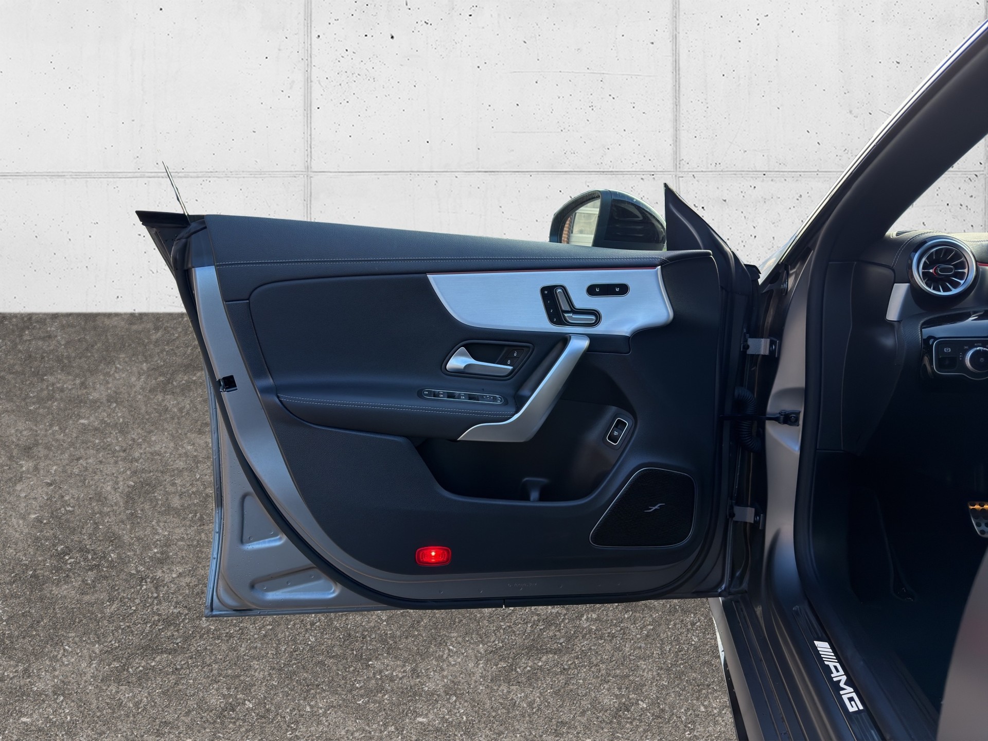 MERCEDES-BENZ CLA 45 S AMG 4Matic+ 8G-DCT-image-27