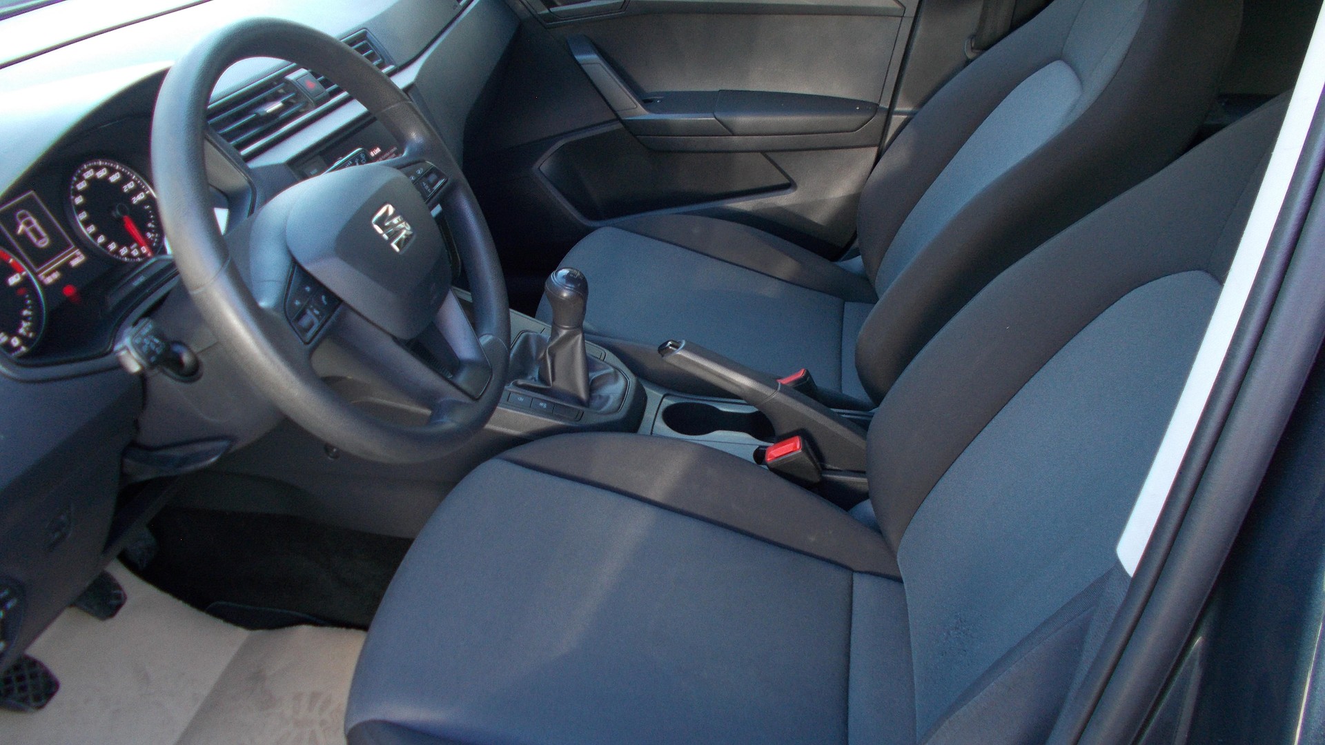 SEAT Ibiza 1.0 EcoTSI Reference-image-6
