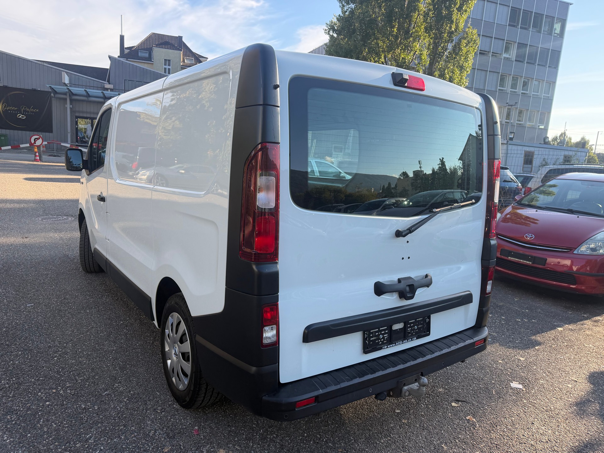 RENAULT Trafic 2.0 dCi 120 3.0t Business L1H1 * 03x Sitze * Klimaanlage * Tempomat * PDC H * AHK 2000Kg * Frisch Ab MFK-image-11