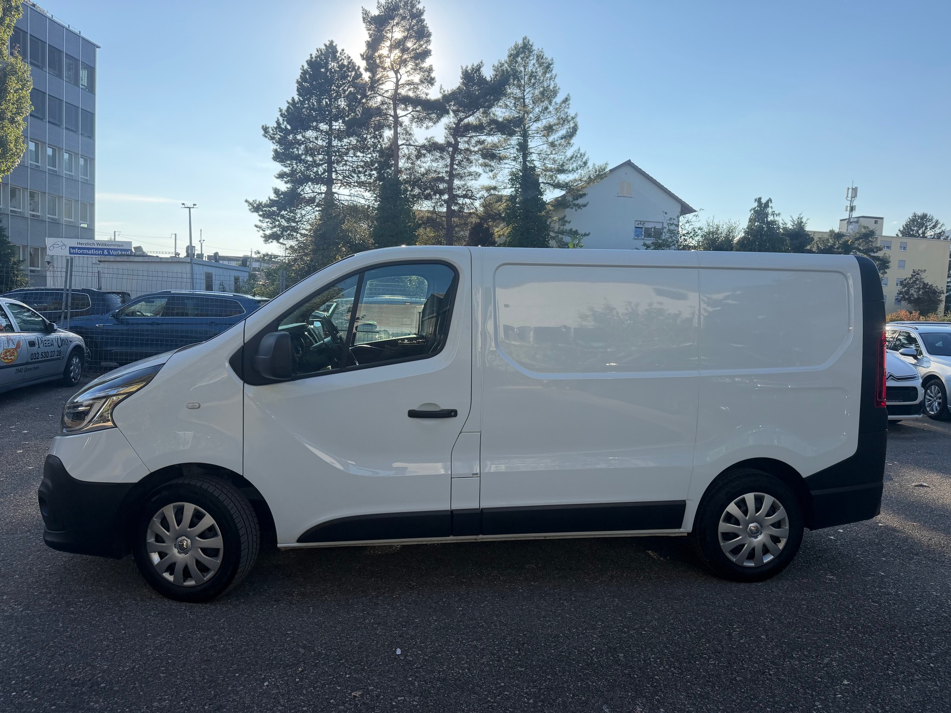 RENAULT Trafic 2.0 dCi 120 3.0t Business L1H1 * 03x Sitze * Klimaanlage * Tempomat * PDC H * AHK 2000Kg * Frisch Ab MFK-image-8