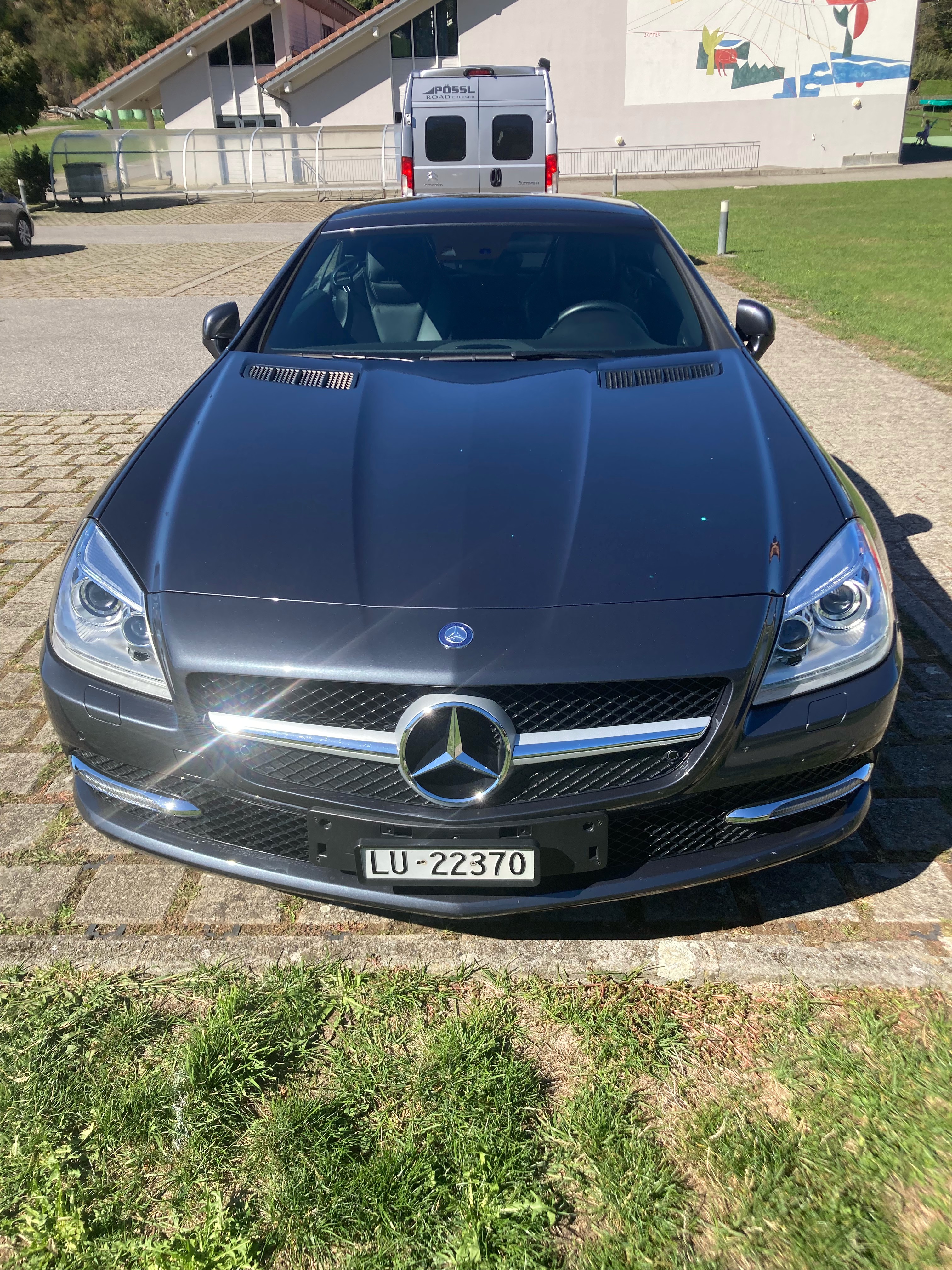 Car photo