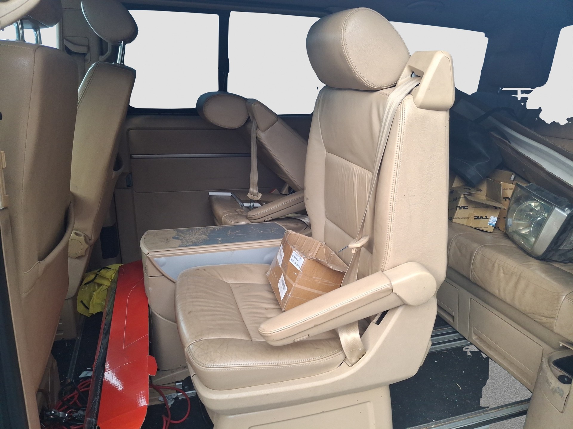 VW T5 Multivan Comfortline 2.5 TDI-image-8