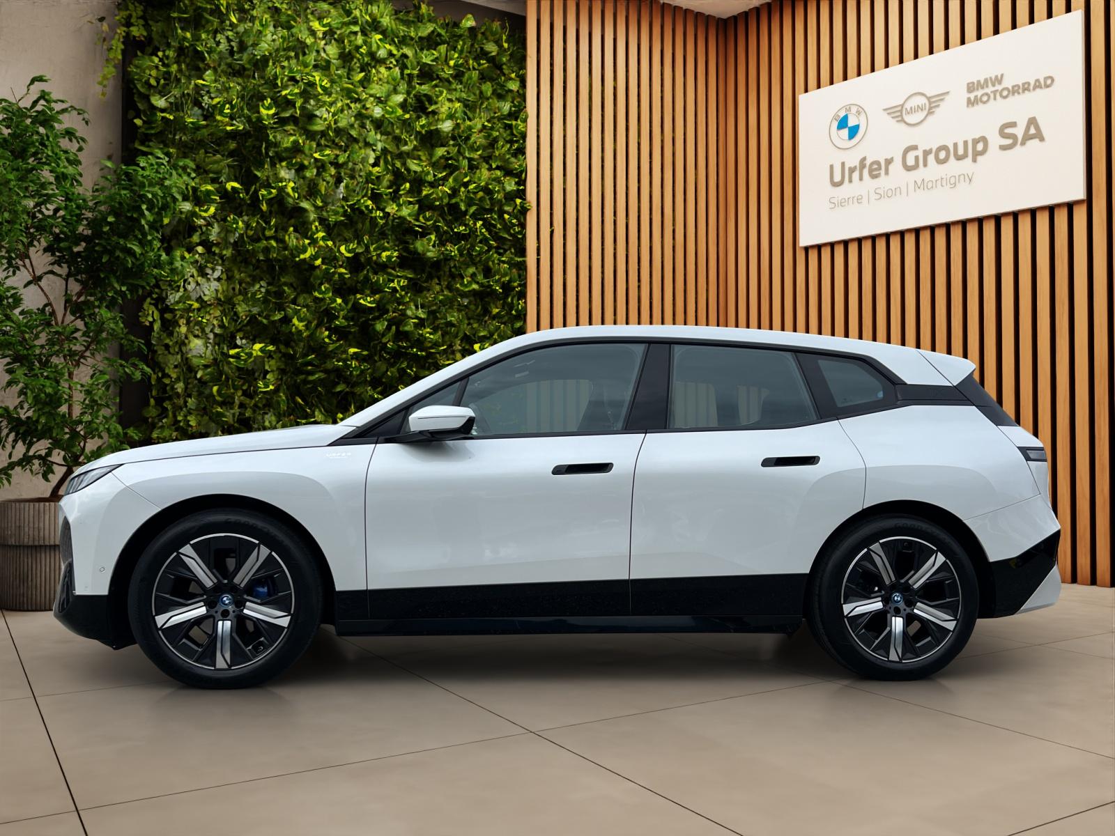 BMW iX xDrive40 (CH)🔋-image-3