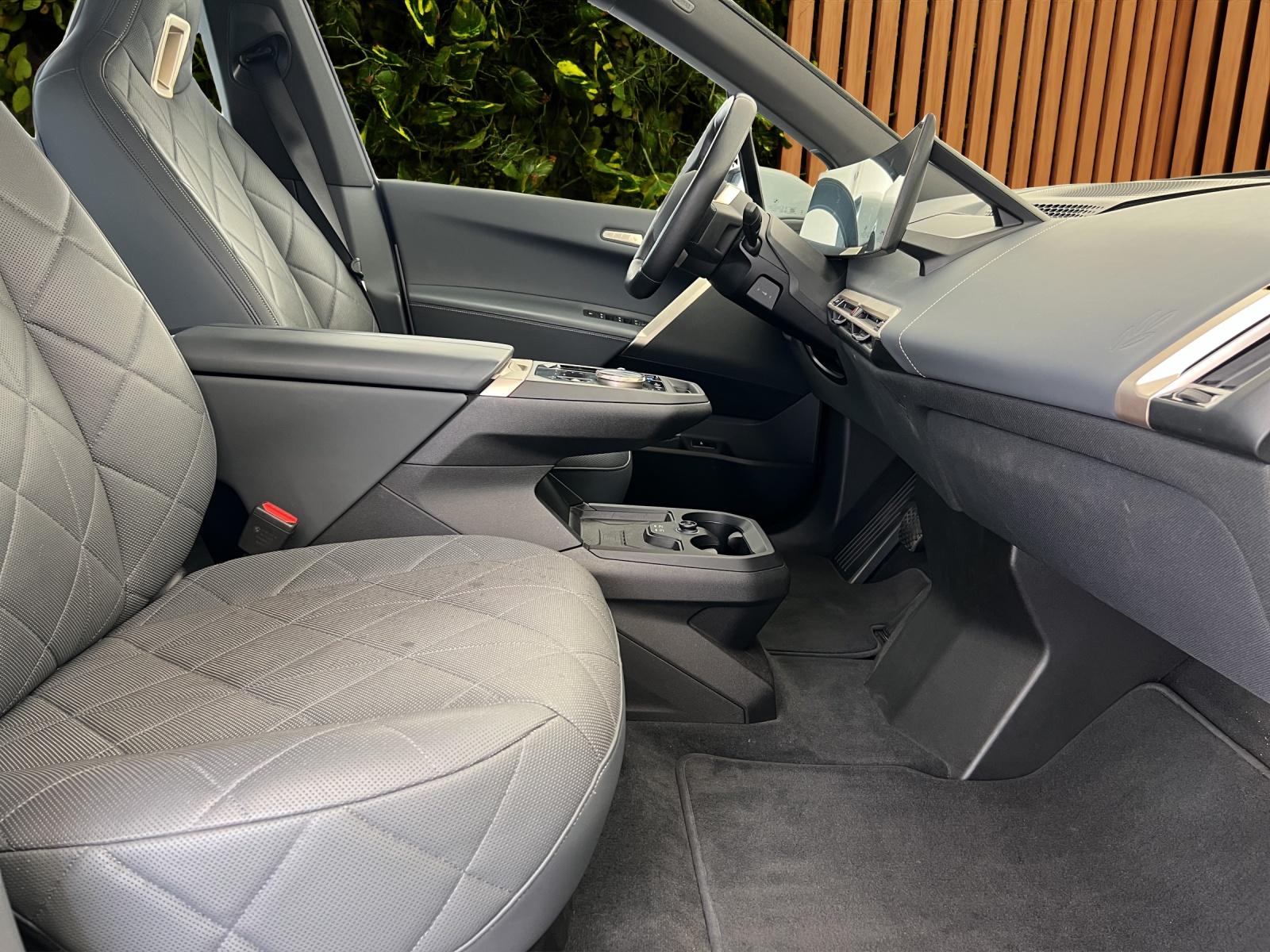 BMW iX xDrive40 (CH)🔋-image-12