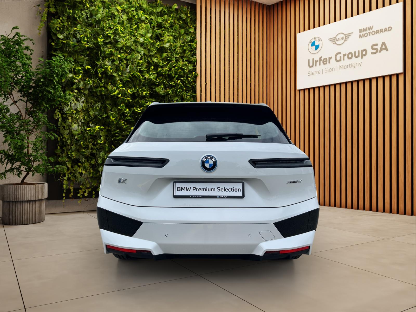 BMW iX xDrive40 (CH)🔋-image-4