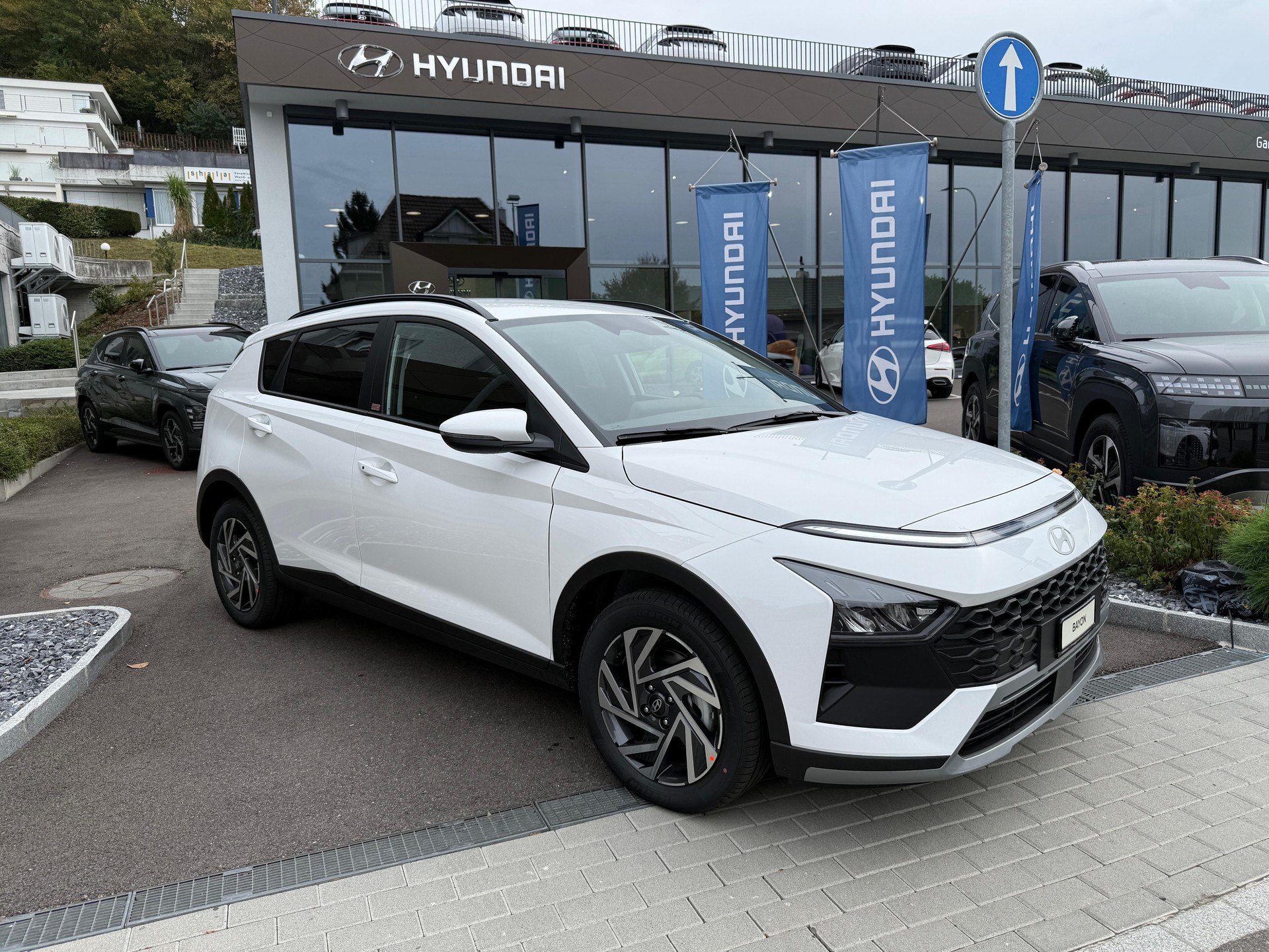 HYUNDAI Bayon 1.0 T-GDi Amplia DCT-showroom-element-2