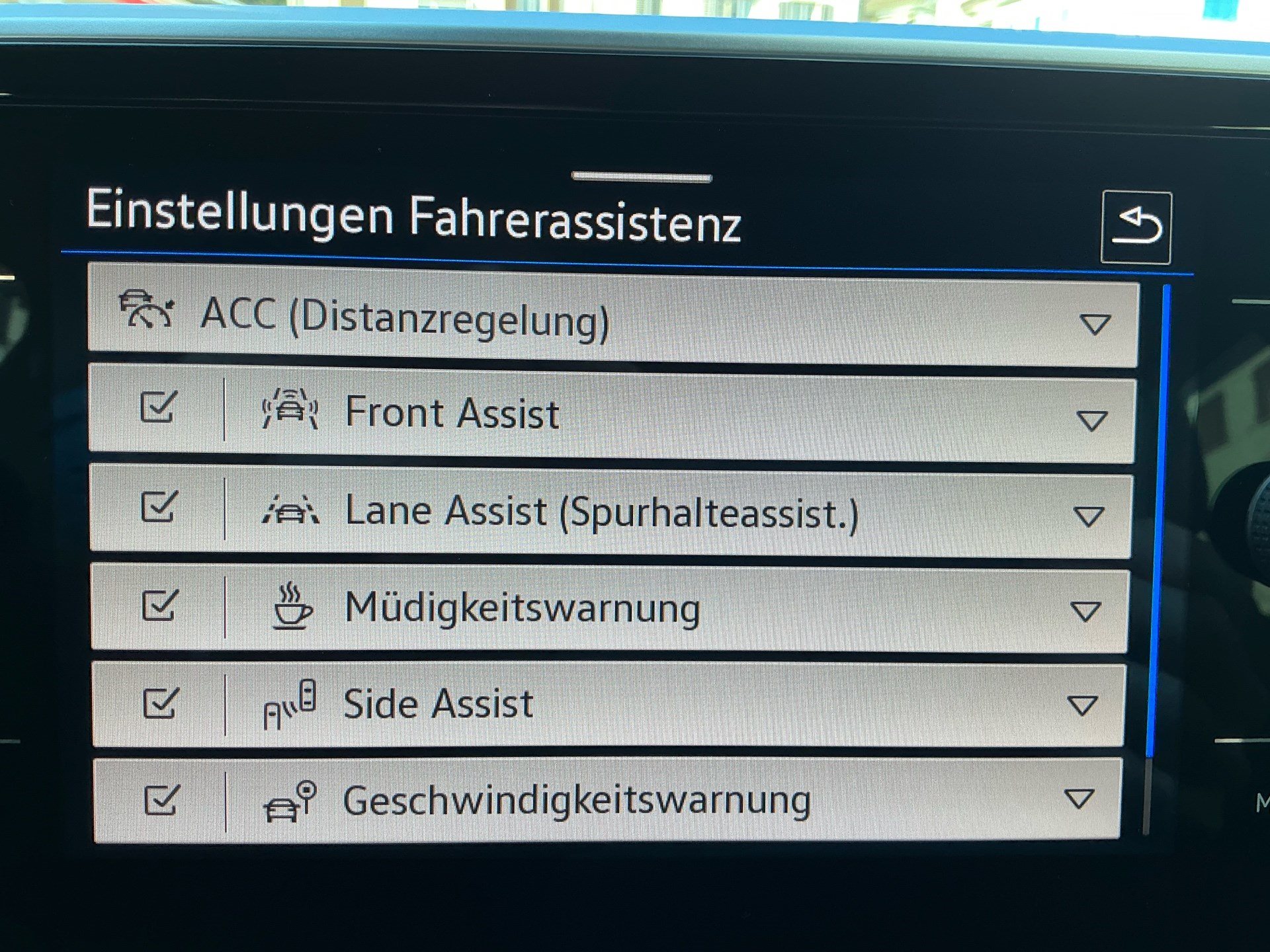 VW T-Roc R-LINE 4MOTION *** PANORAMAGLASDACH & AMHÄNGEKUPPLUNG ***-image-20