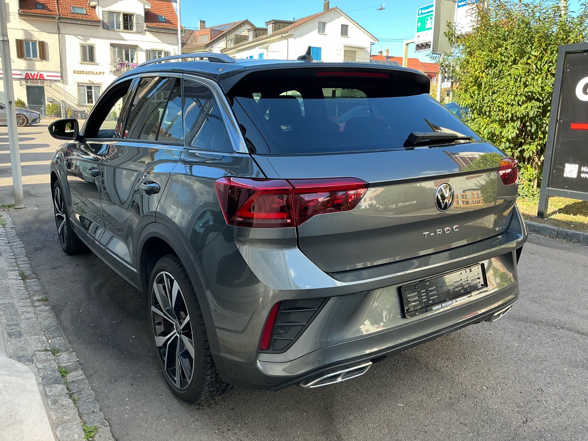 VW T-Roc R-LINE 4MOTION *** PANORAMAGLASDACH & AMHÄNGEKUPPLUNG ***-image-5